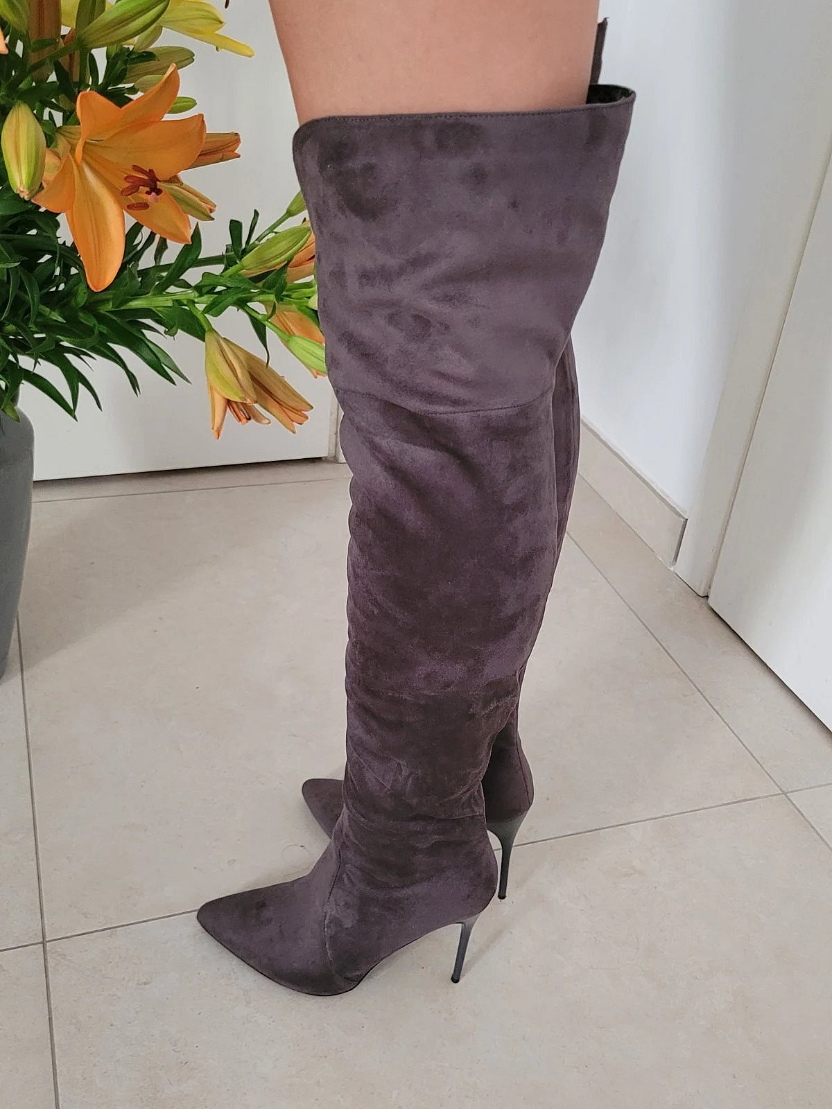 High heel boots - photo 3