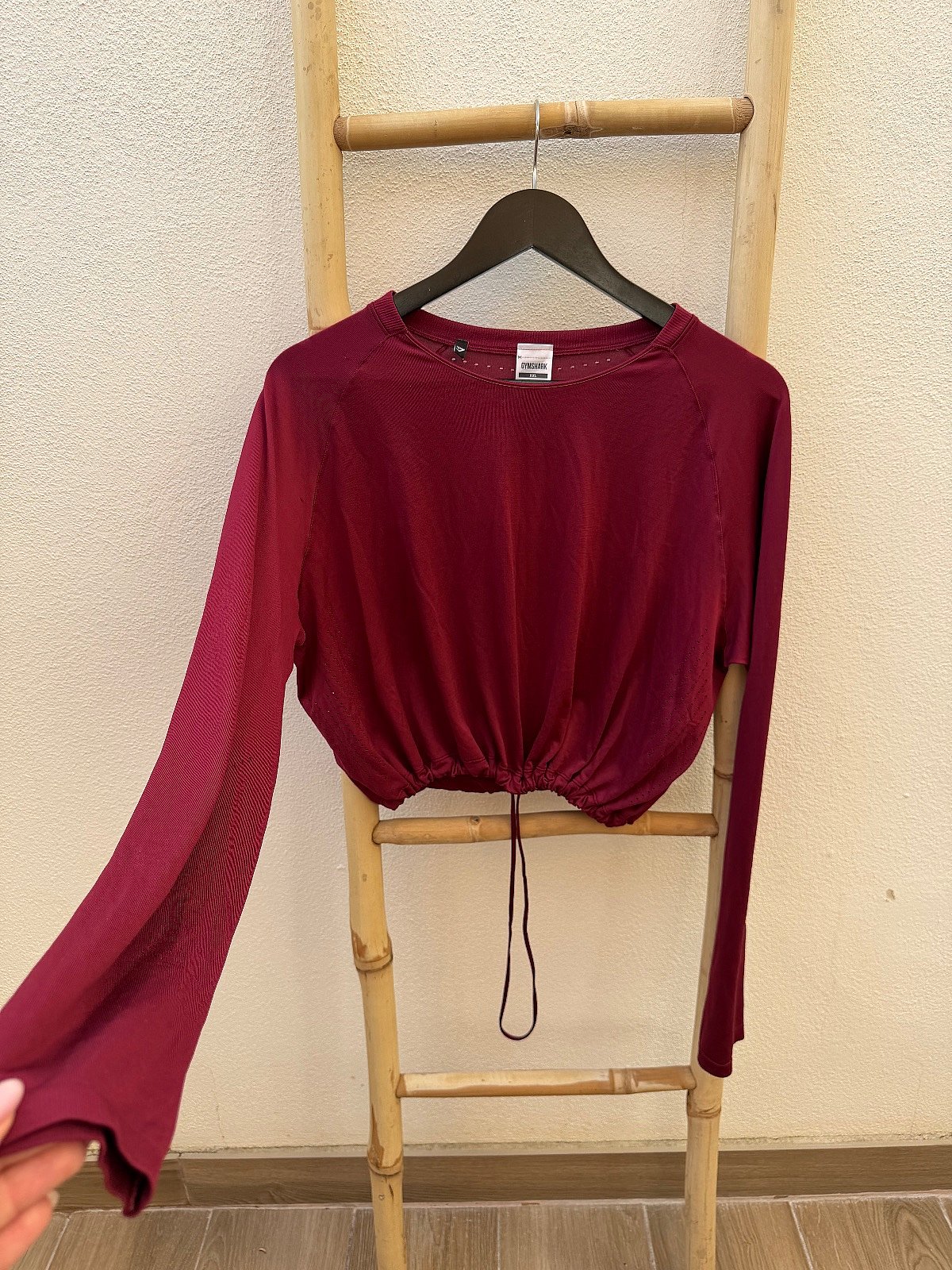 Gymshark burgundy drawstring athletic top, photo 2