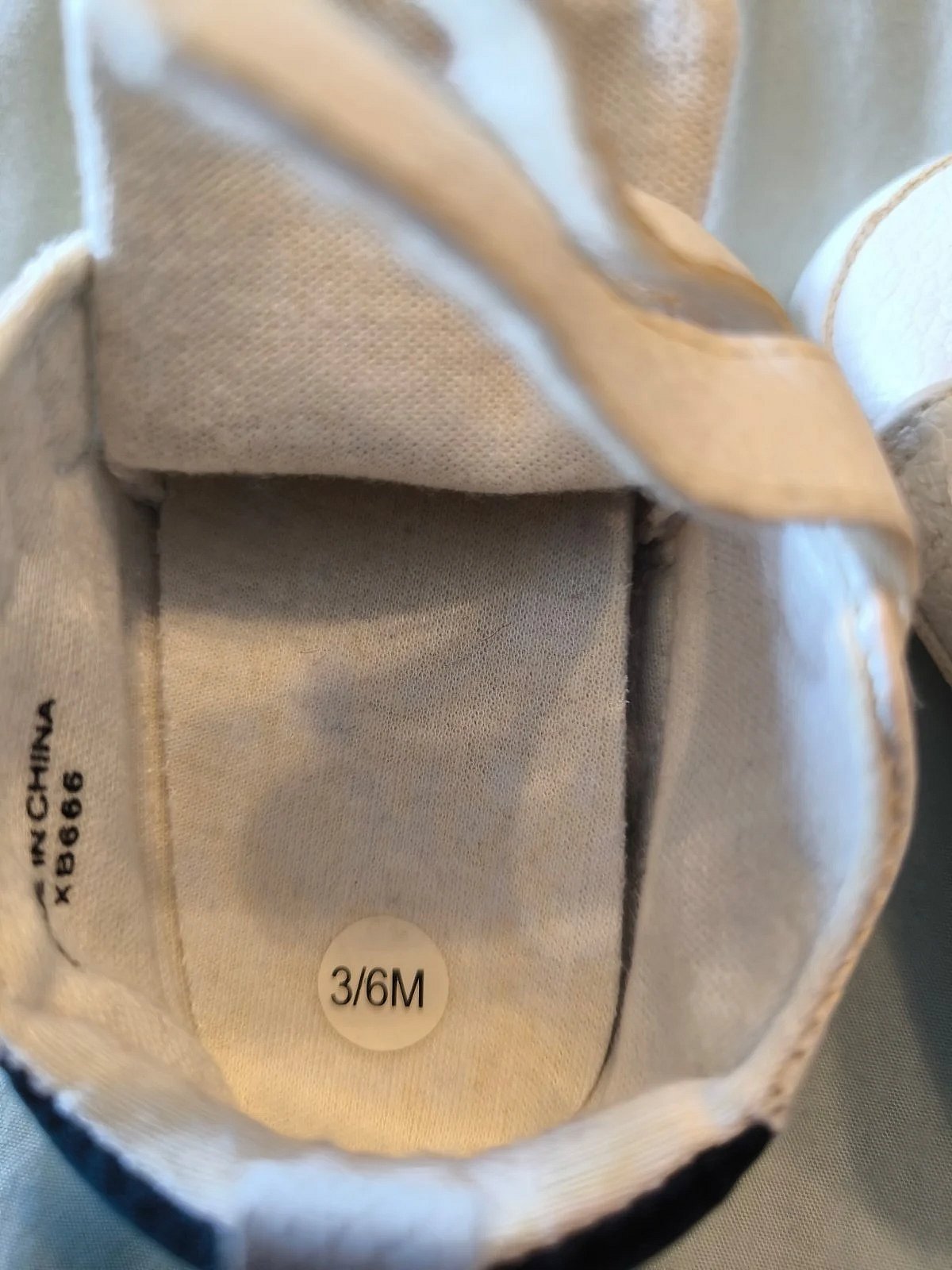 Baby white velcro soft shoes, photo 4