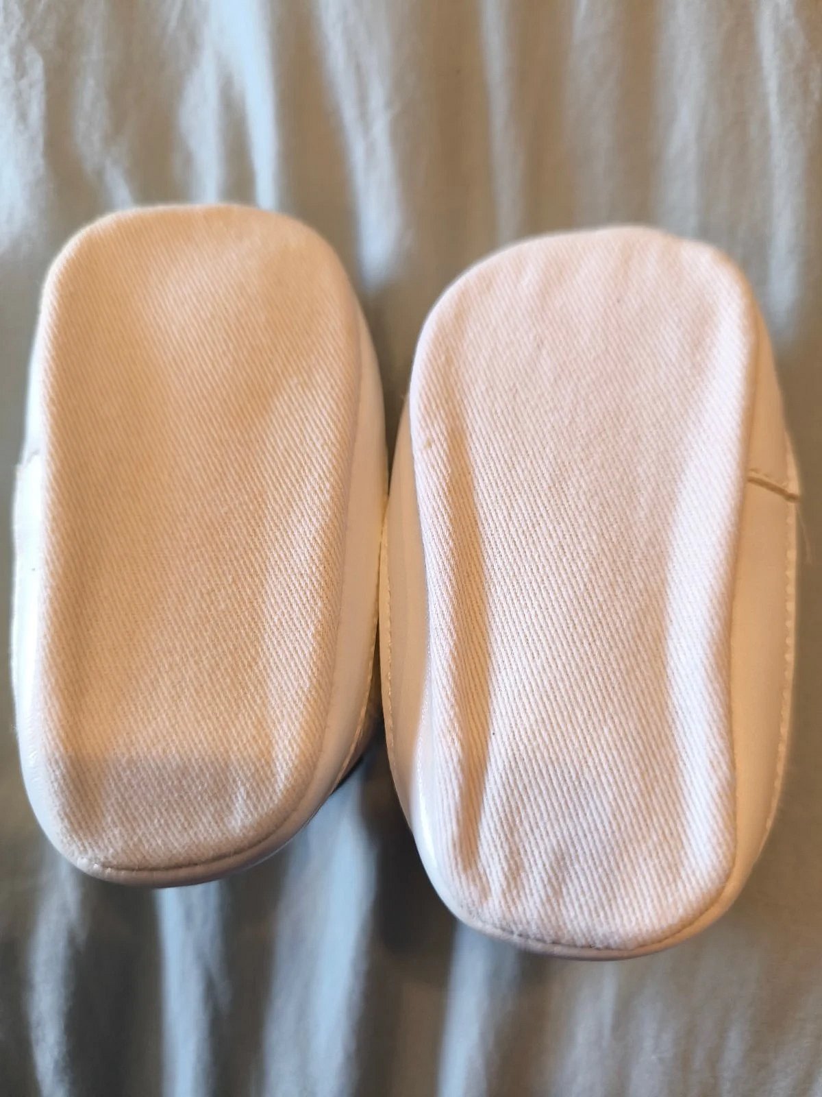 Baby white velcro soft shoes, photo 3