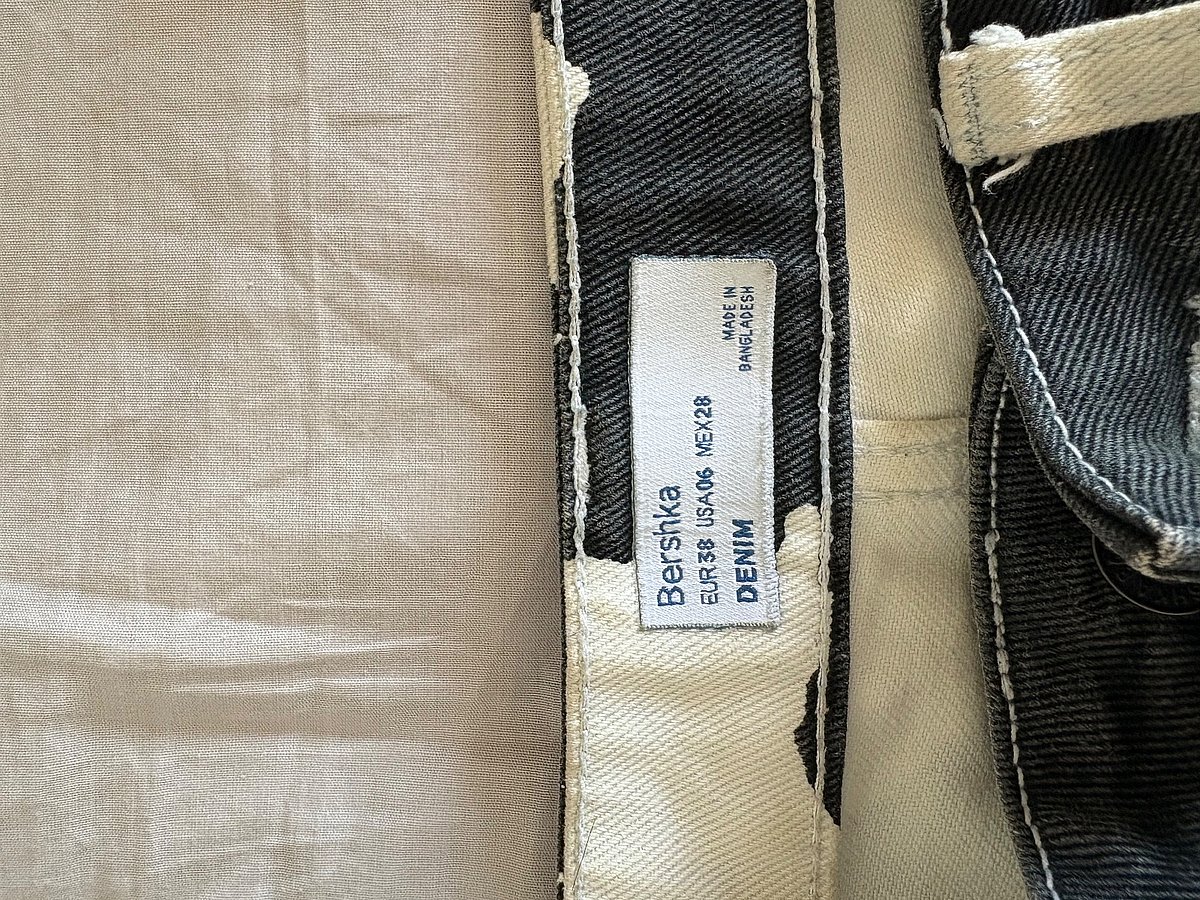 Pantalones rectos con estampado de vaca, foto 2