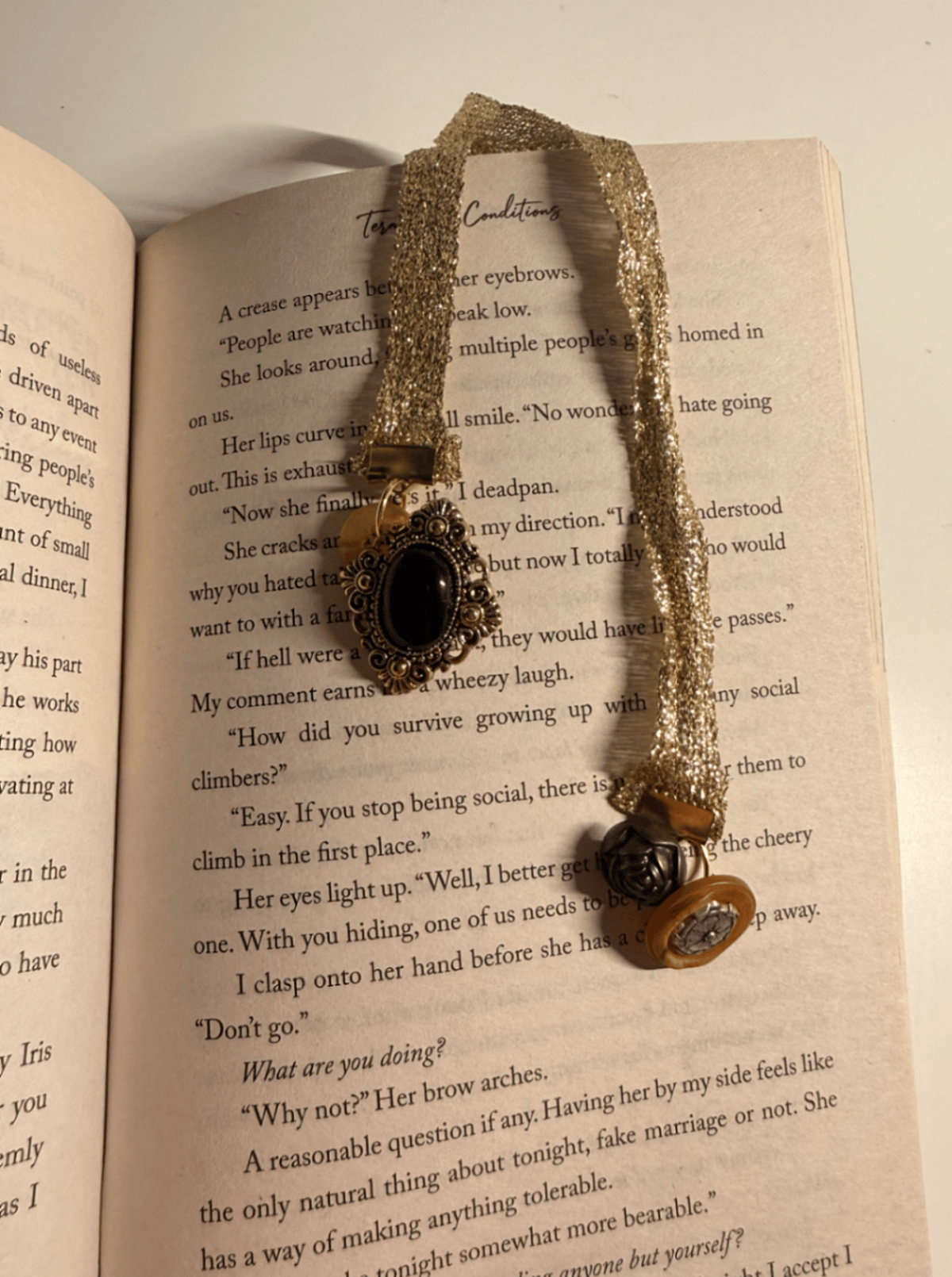 Marcapáginas con colgante de cinta hecho a mano, foto 4