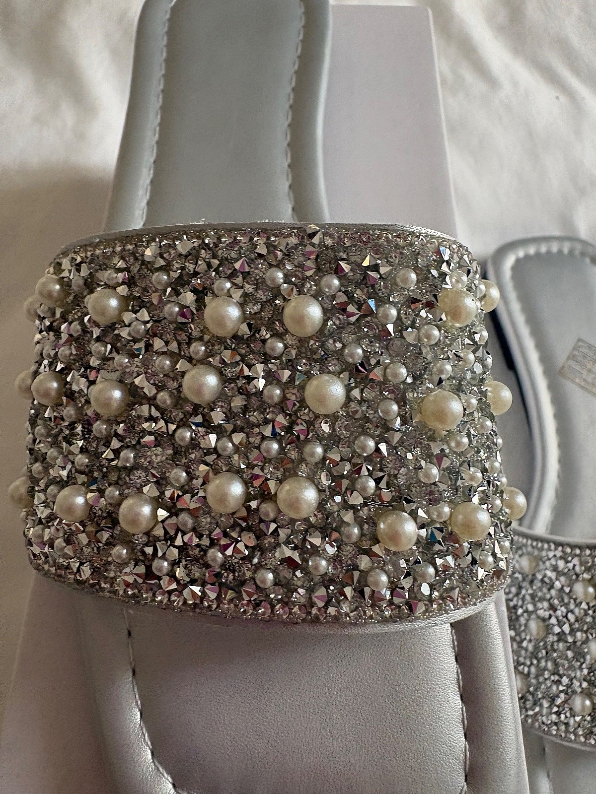 Silver pearl embellished slider shoes , photo 2