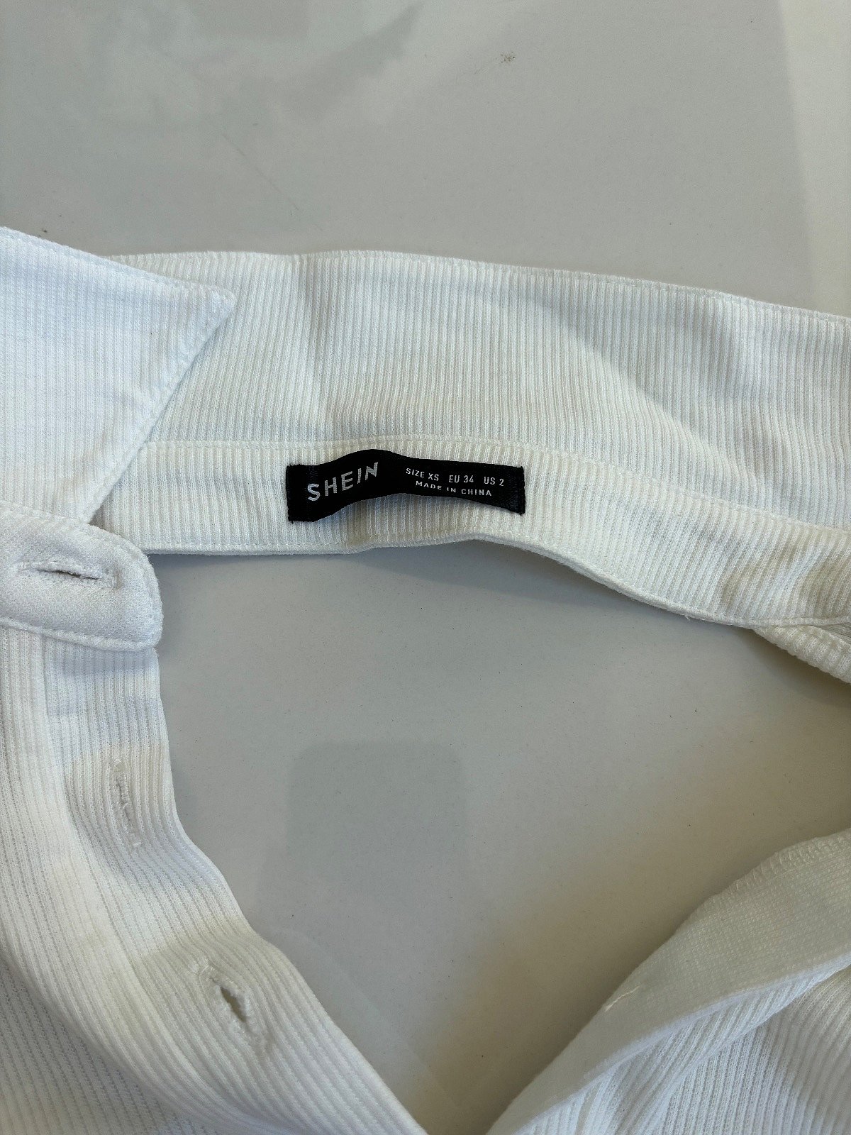 Ribbed Button Halter, photo 3