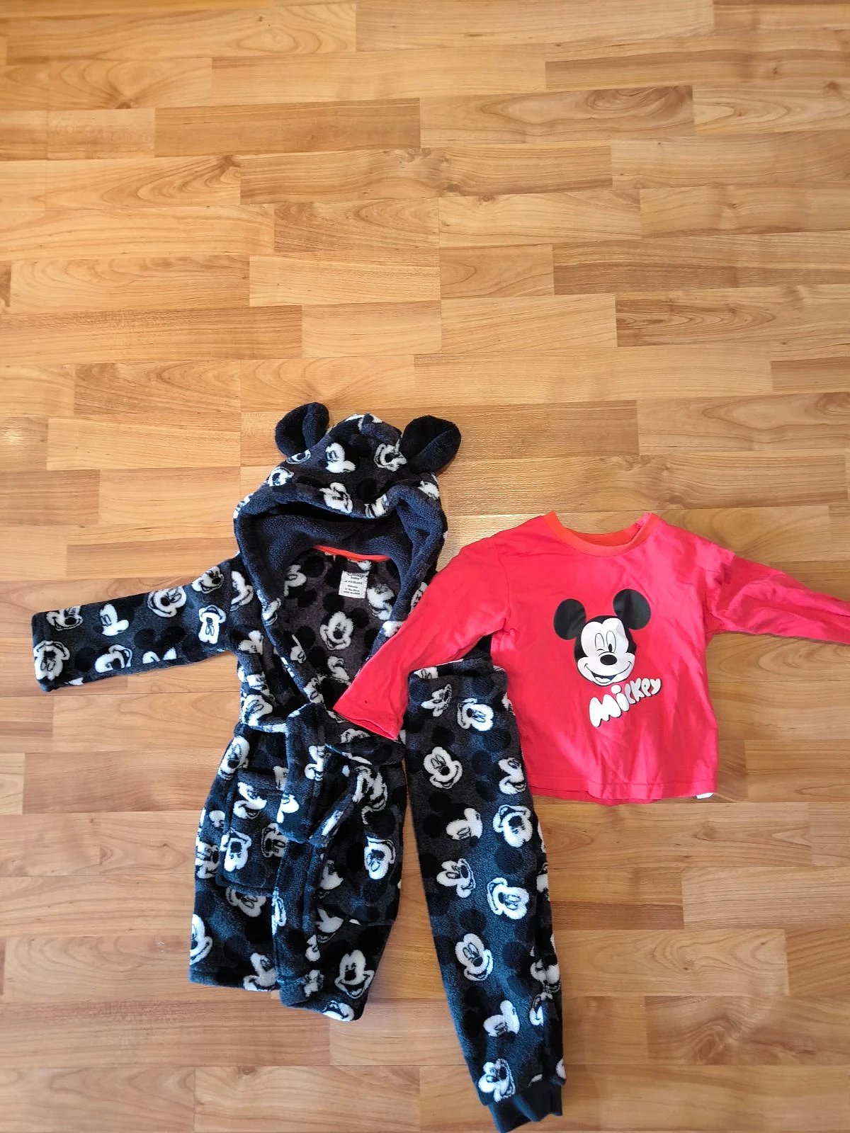 Mickey Mouse pyjama set, photo 2