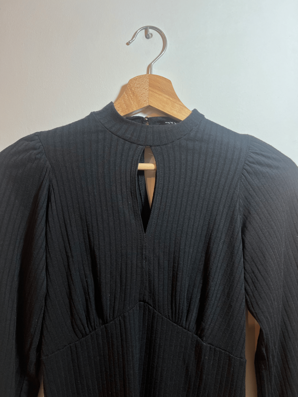 Black Ribbed Keyhole Mini Dress, photo 2