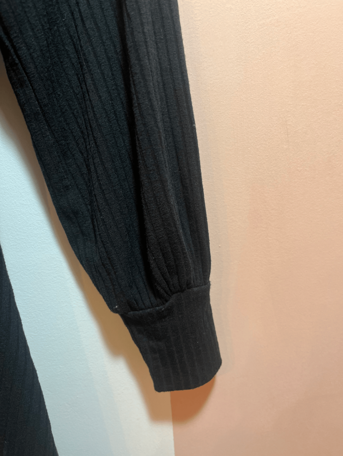 Black Ribbed Keyhole Mini Dress, photo 4