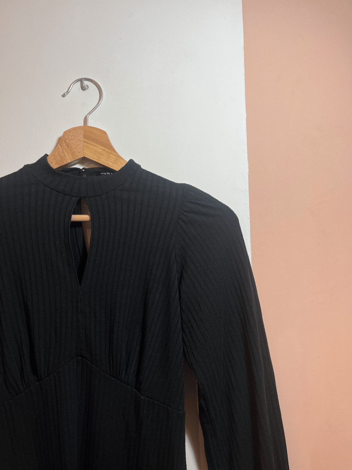 Black Ribbed Keyhole Mini Dress, photo 3