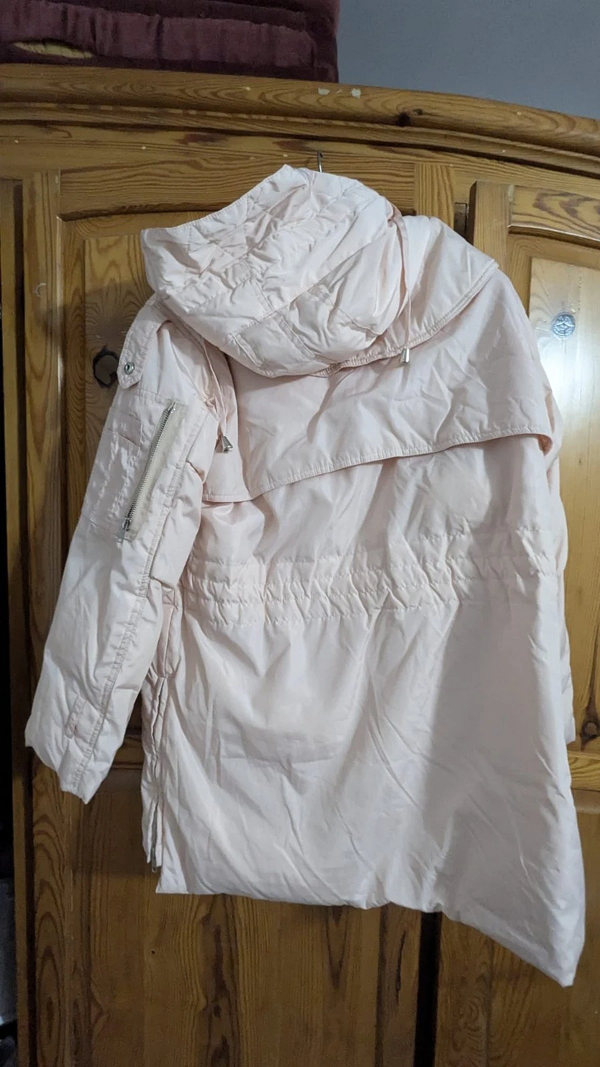 Lightweight pink hooded jacket, photo 2