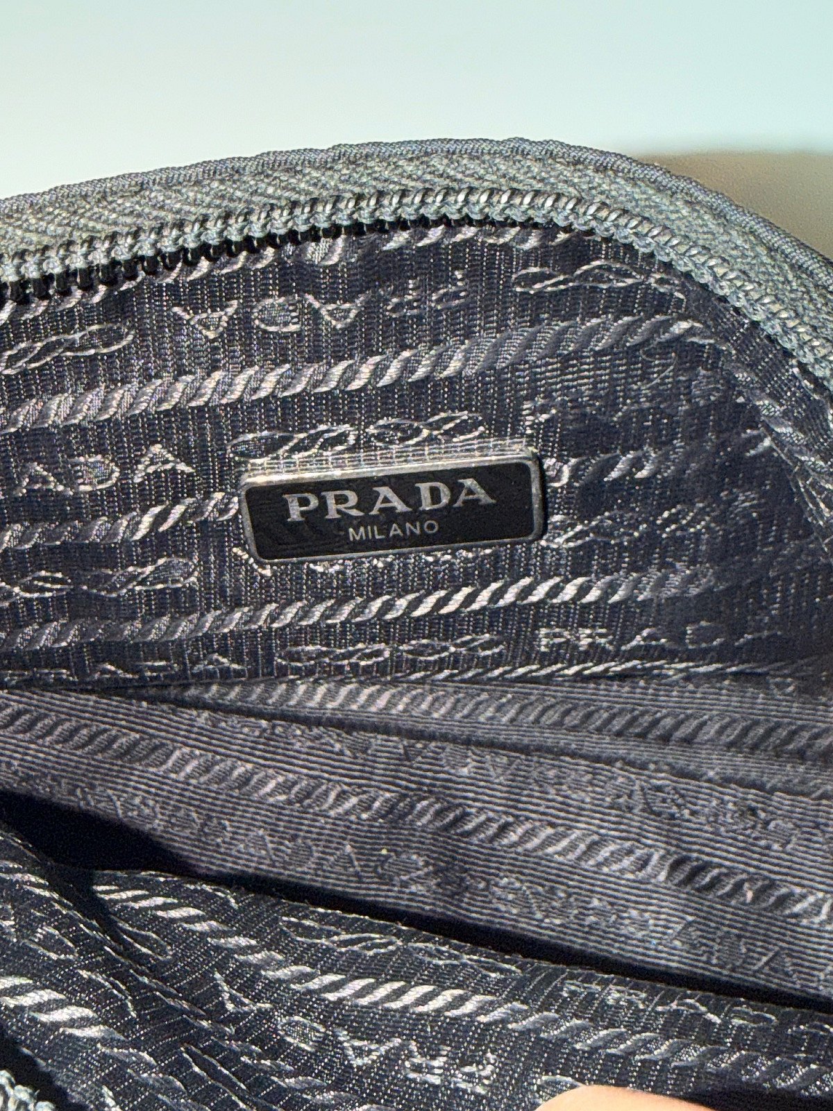 Prada Re-Edition 2000 Nylon Bag, photo 7