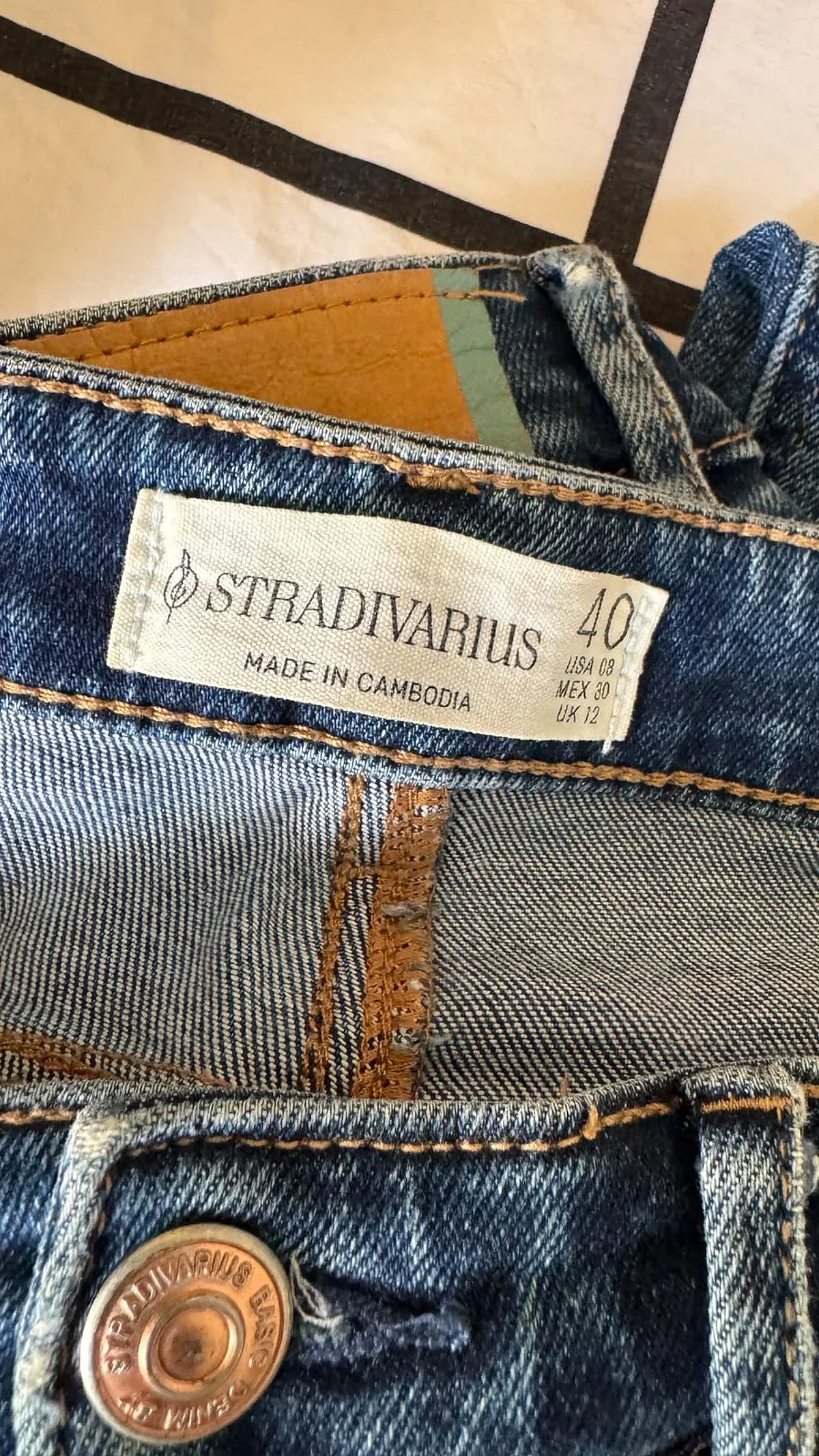 Jeans in denim blu scuro Stradivarius, foto 2