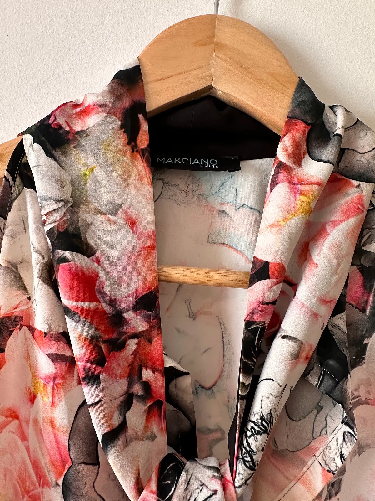 Guess Marciano Blouse with front tie, photo 4
