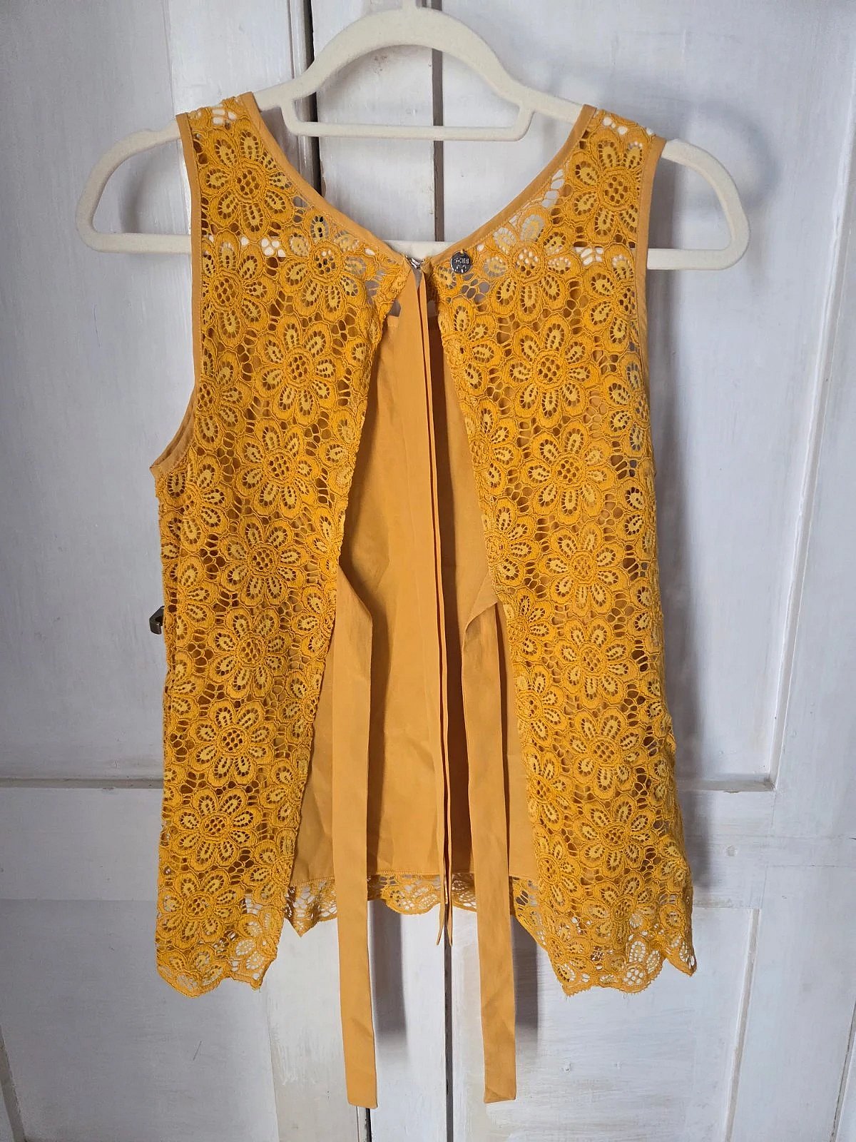 Yellow floral lace sleeveless top, photo 3
