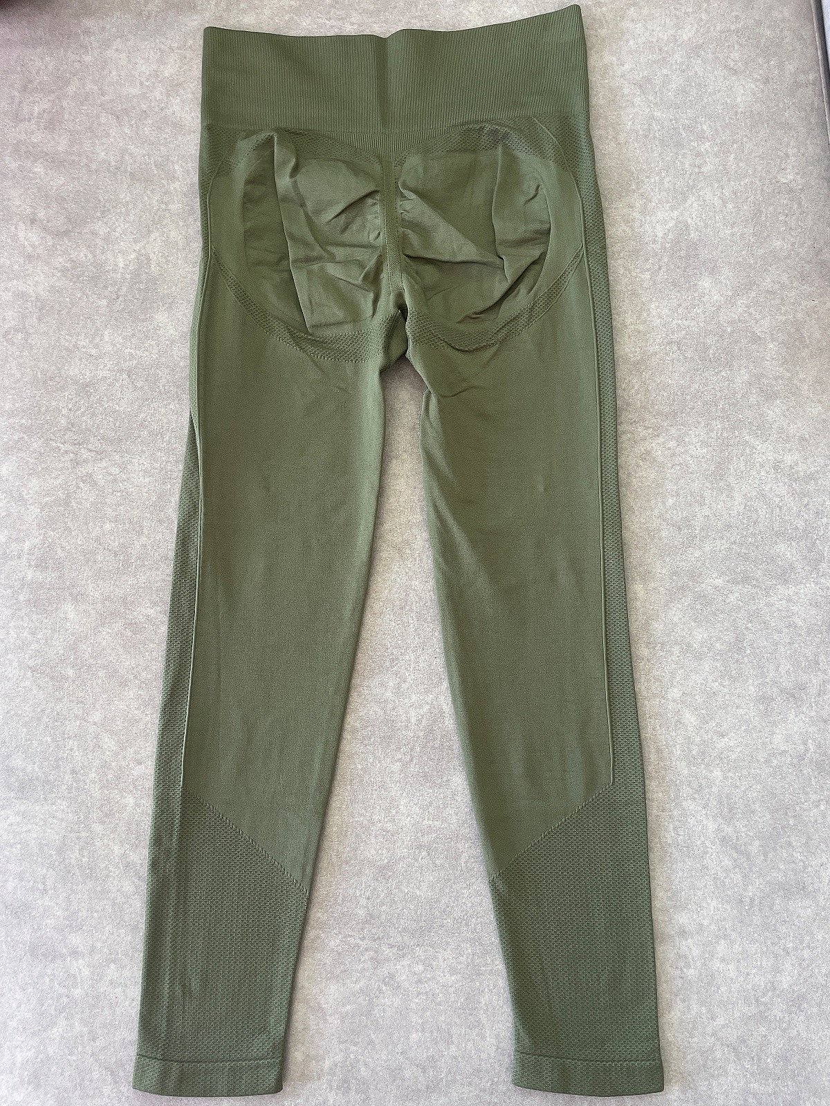 Olive Green Scrunch Bum Leggings - photo 2