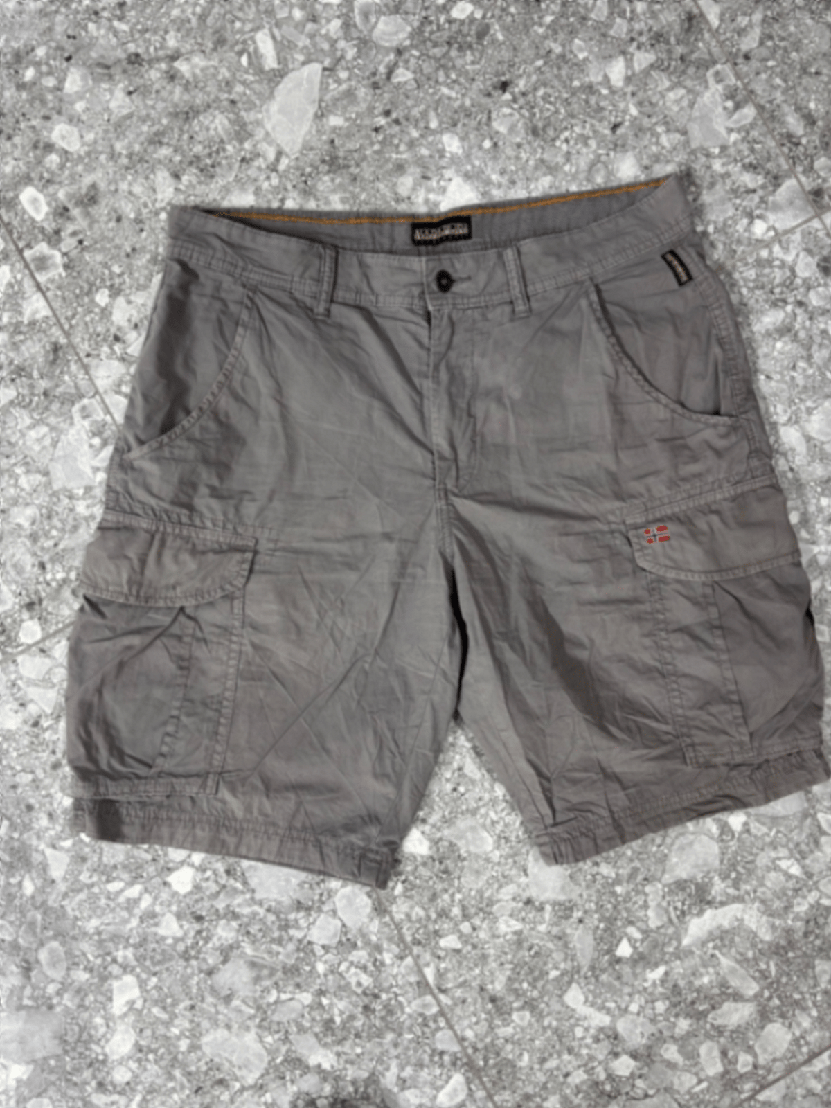 Napapijri grey cargo shorts - photo 2