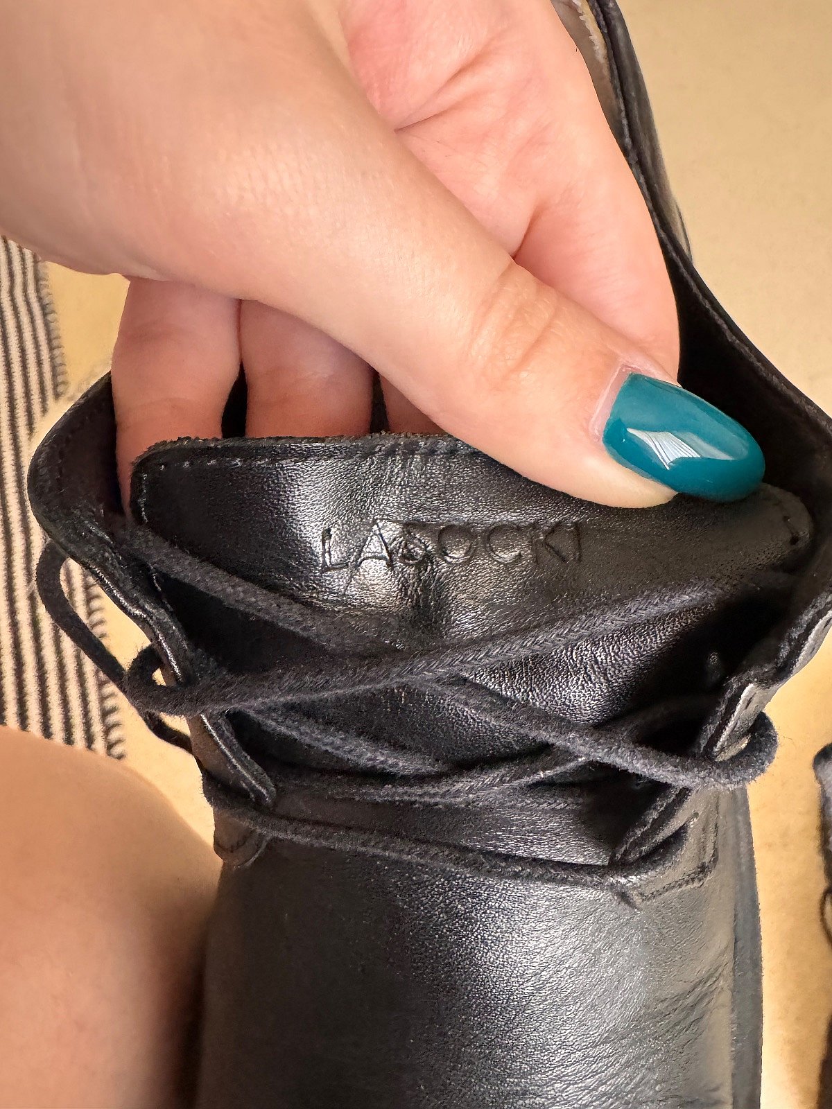 Black Leather Lace-ups - photo 4