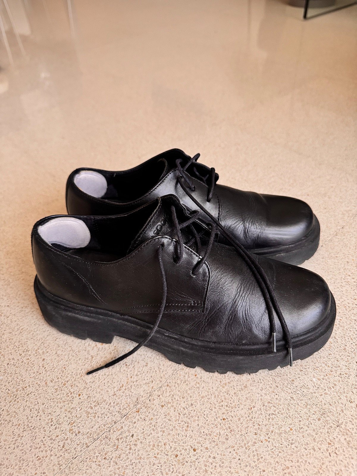 Black Leather Lace-ups - photo 2