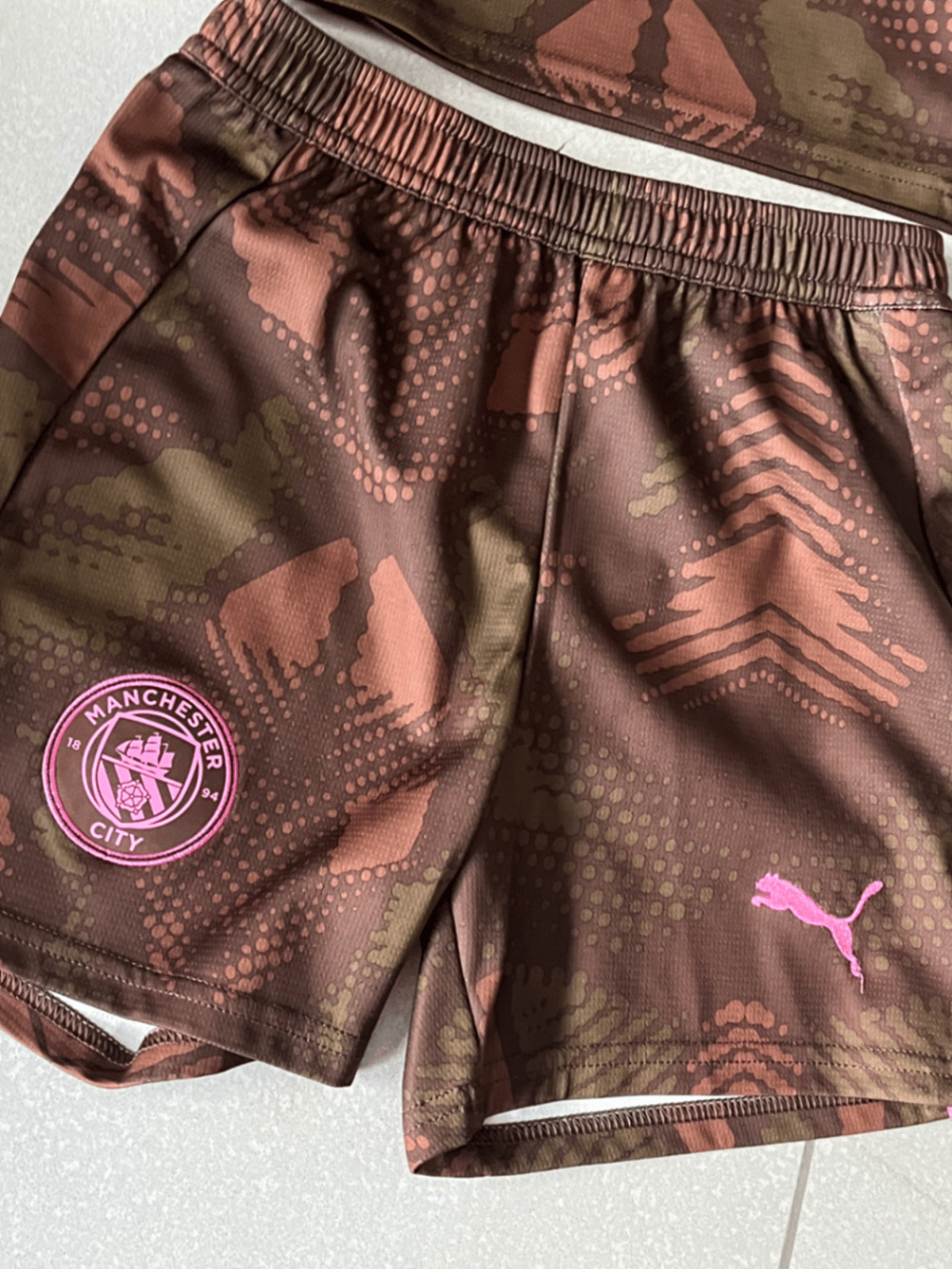 Football Shirt and Shorts - photo 4
