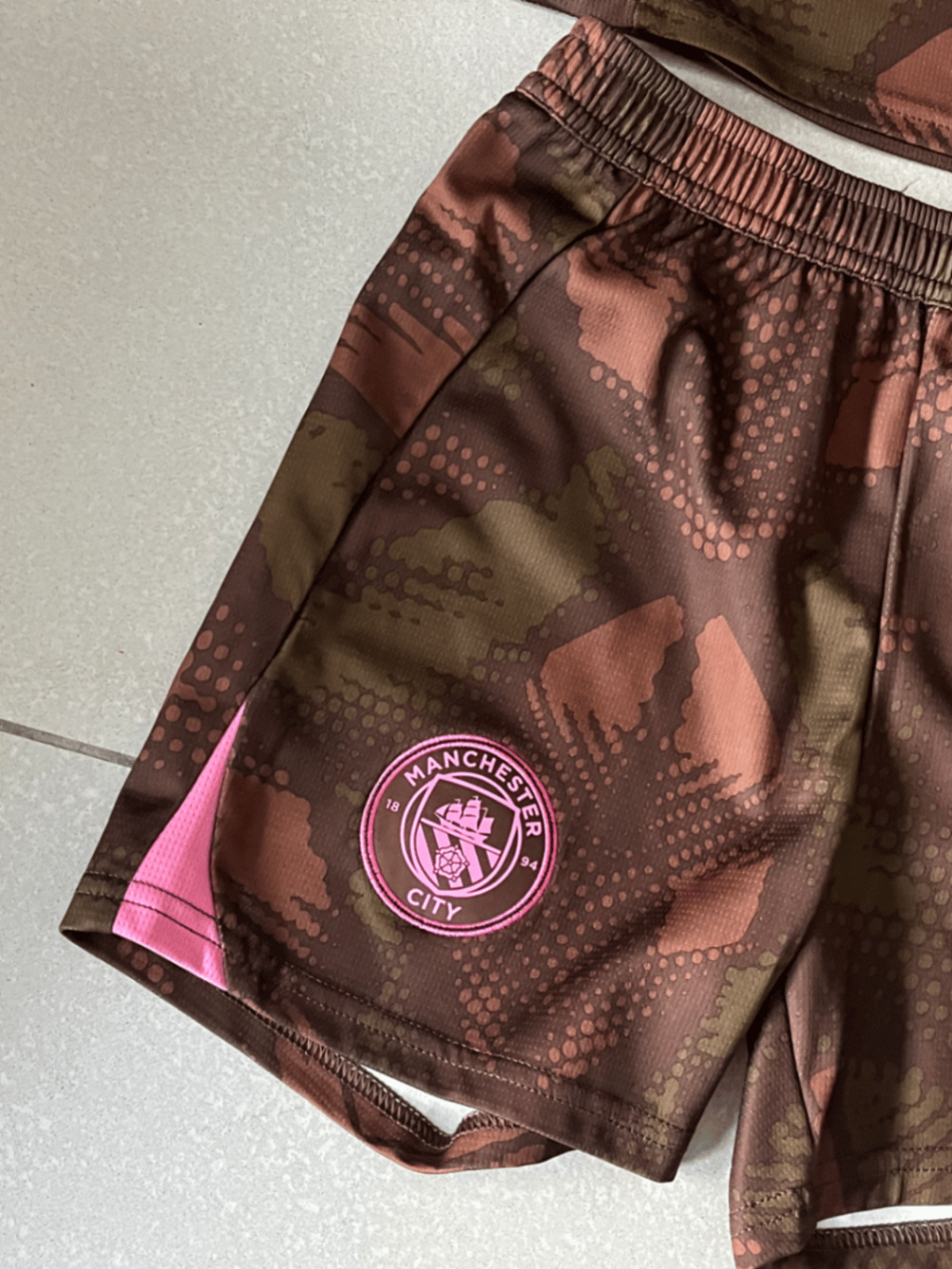 Football Shirt and Shorts - photo 6