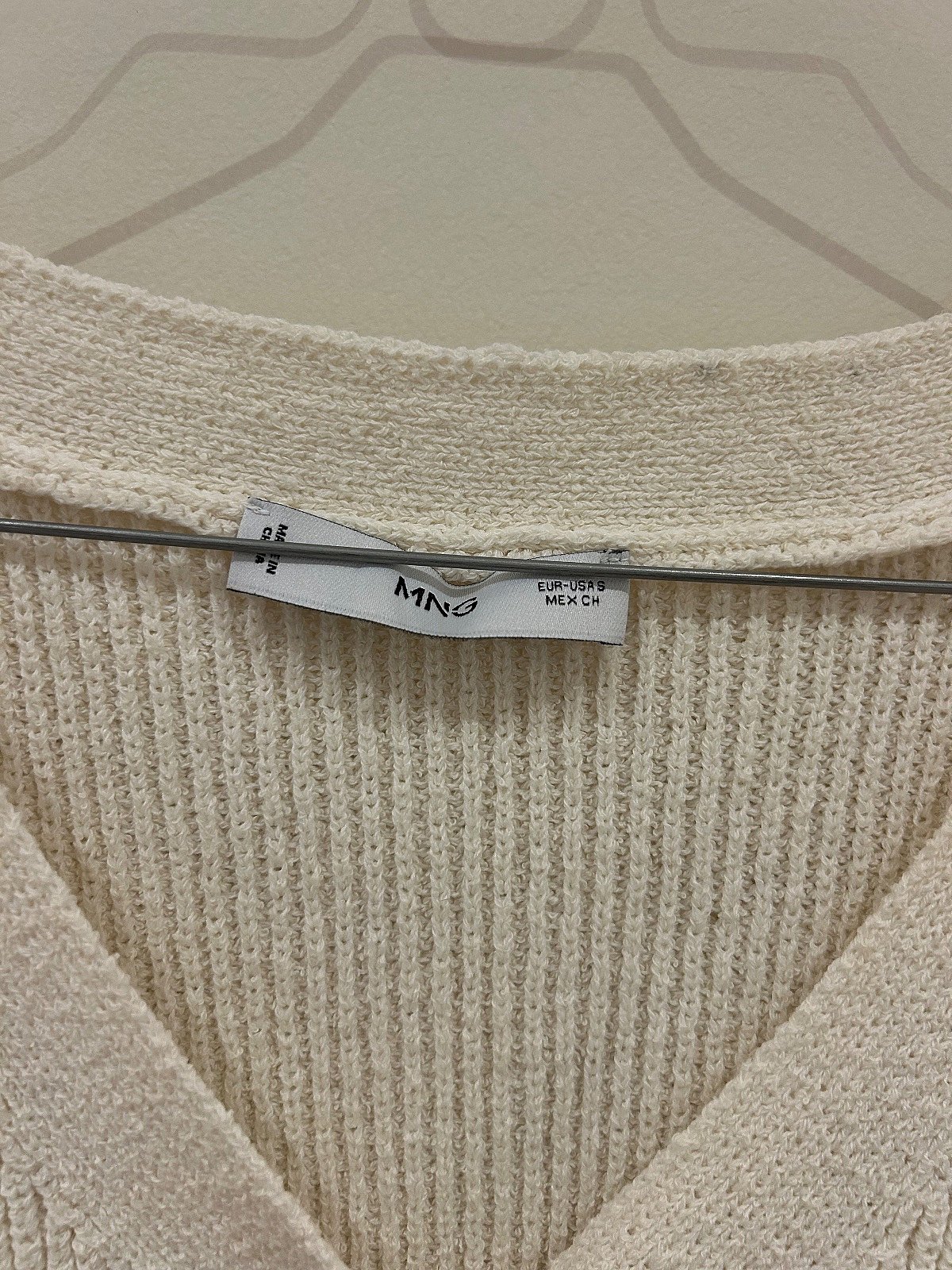 Mango Cream button-front knitted vest, photo 3