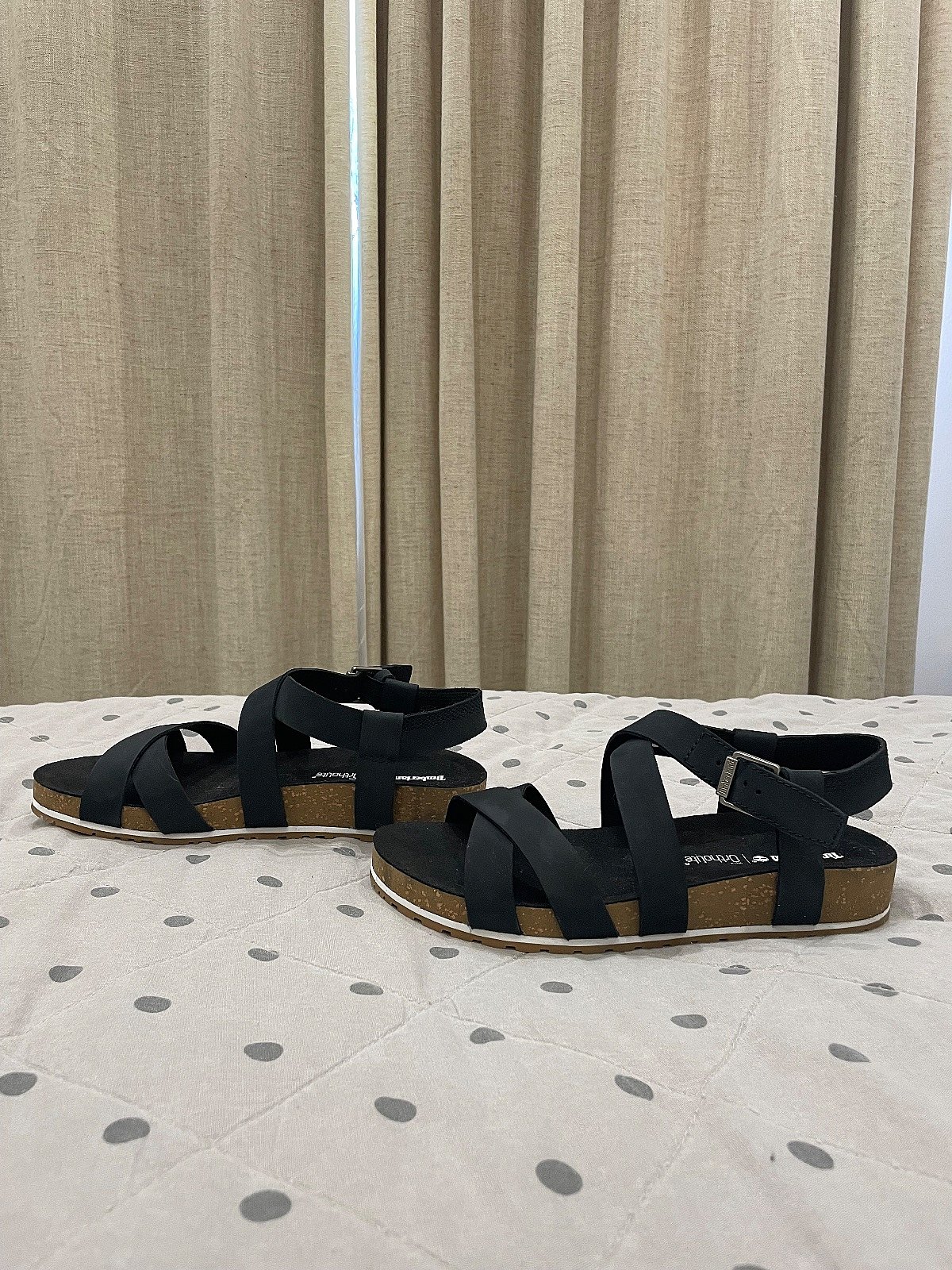 Sandálias de tiras em couro preto da Timberland, fotografia 3