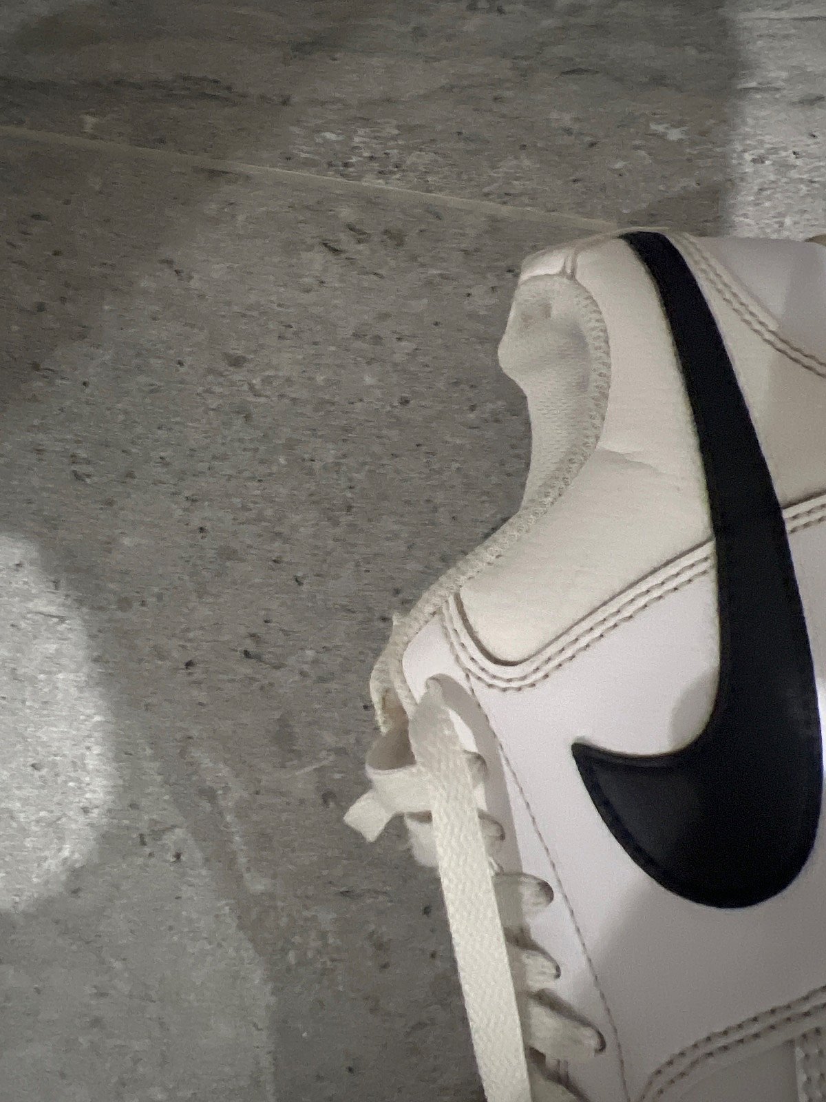 Classic Nike White Trainers, photo 4