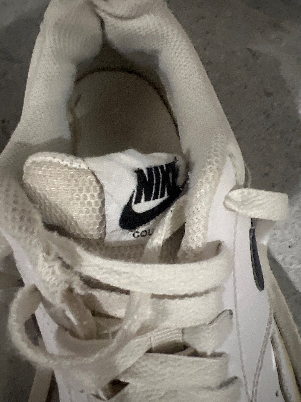 Classic Nike White Trainers, photo 3