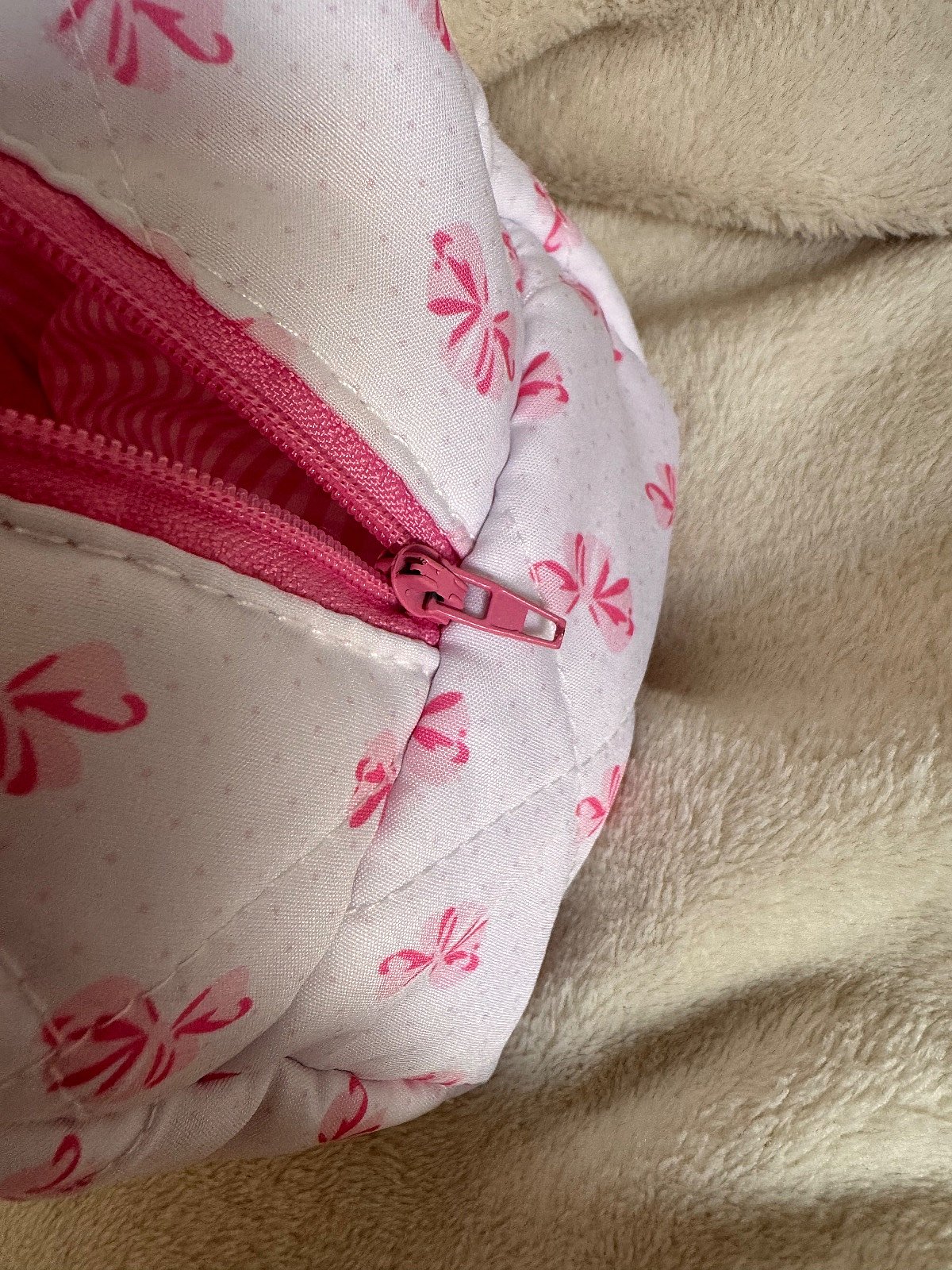 Quilted Pink Bow Makeup Pouch - photo 4