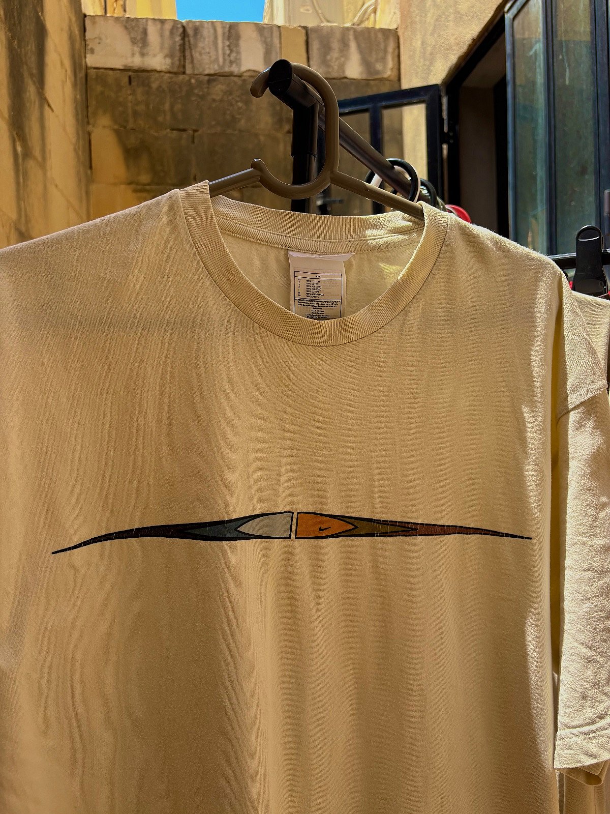 Cream Nike Graphic T-Shirt, photo 2