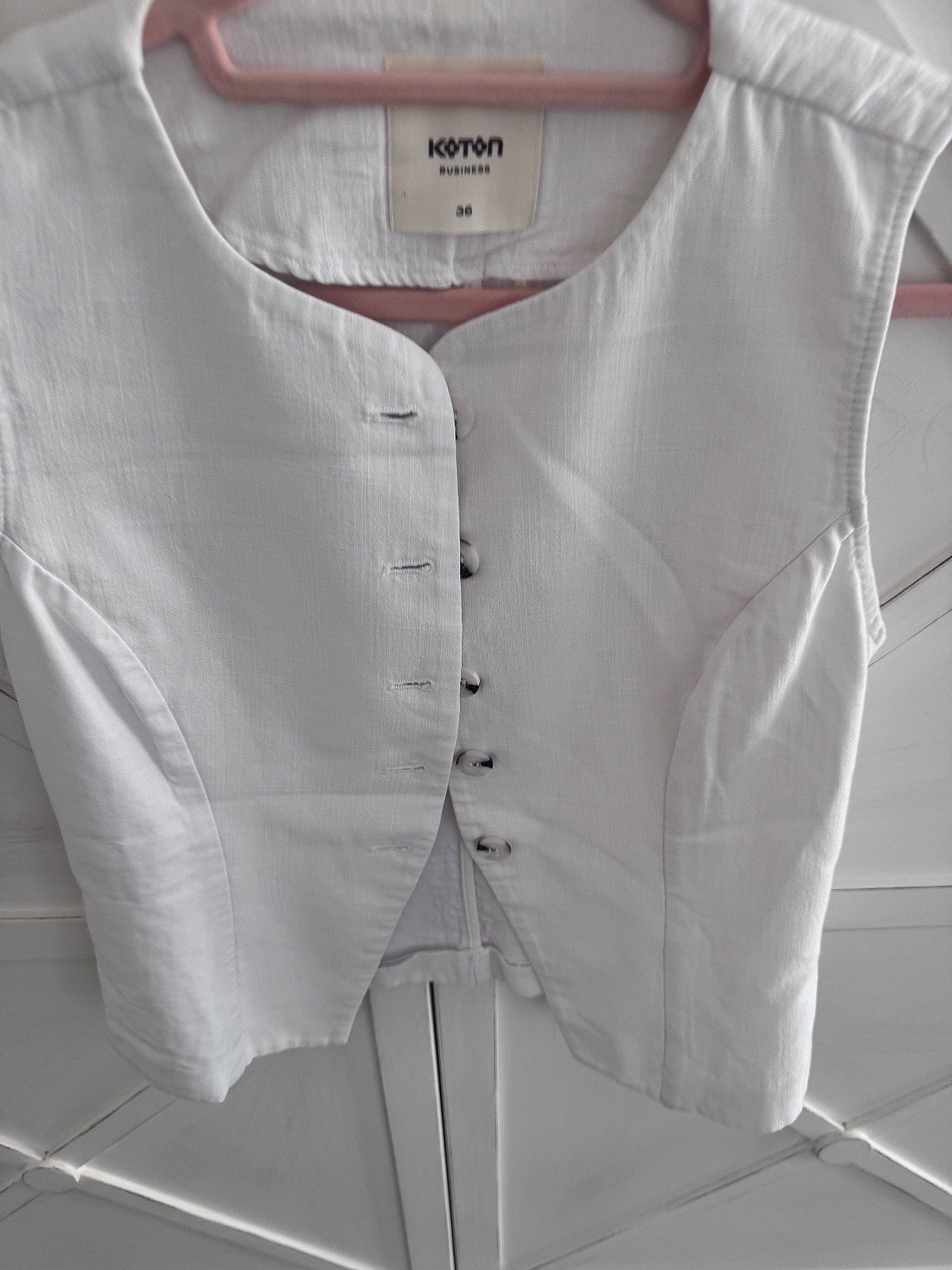 White linen-blend button waistcoat, photo 2