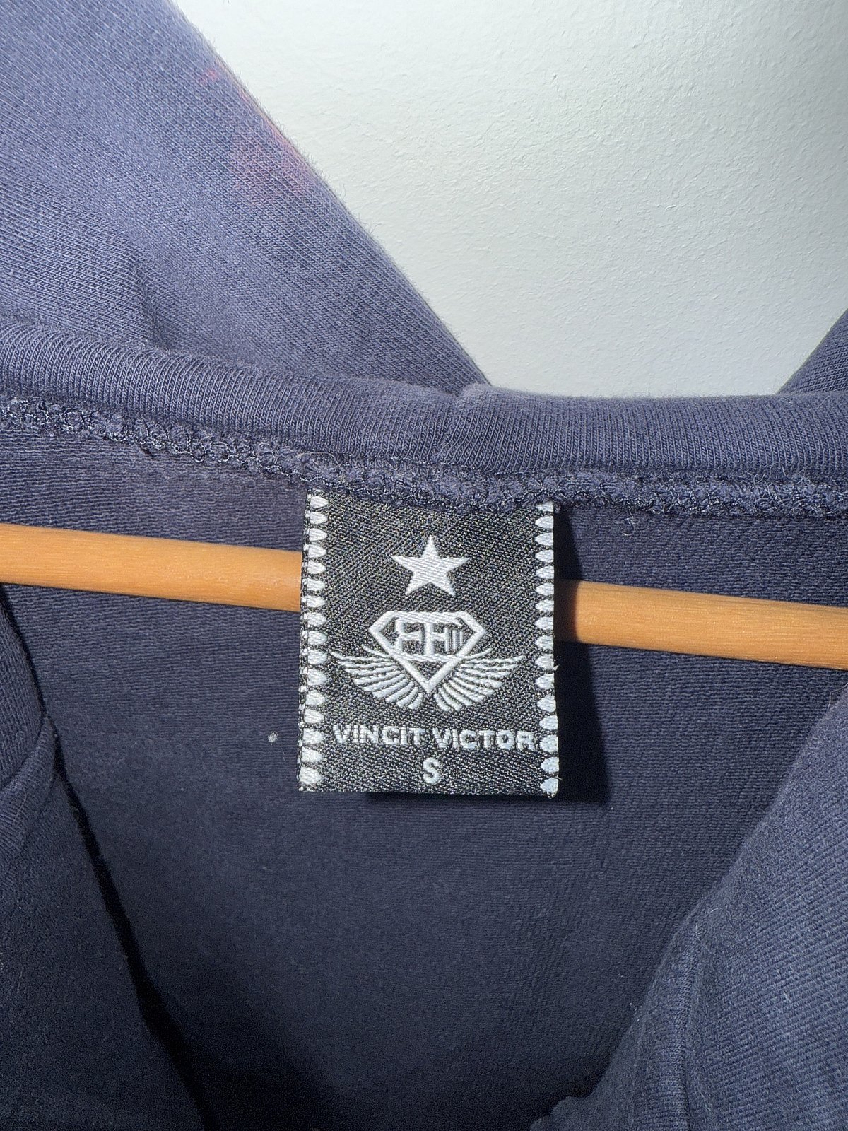 Vincit Victor Asymmetric Zip Hoodie, photo 5