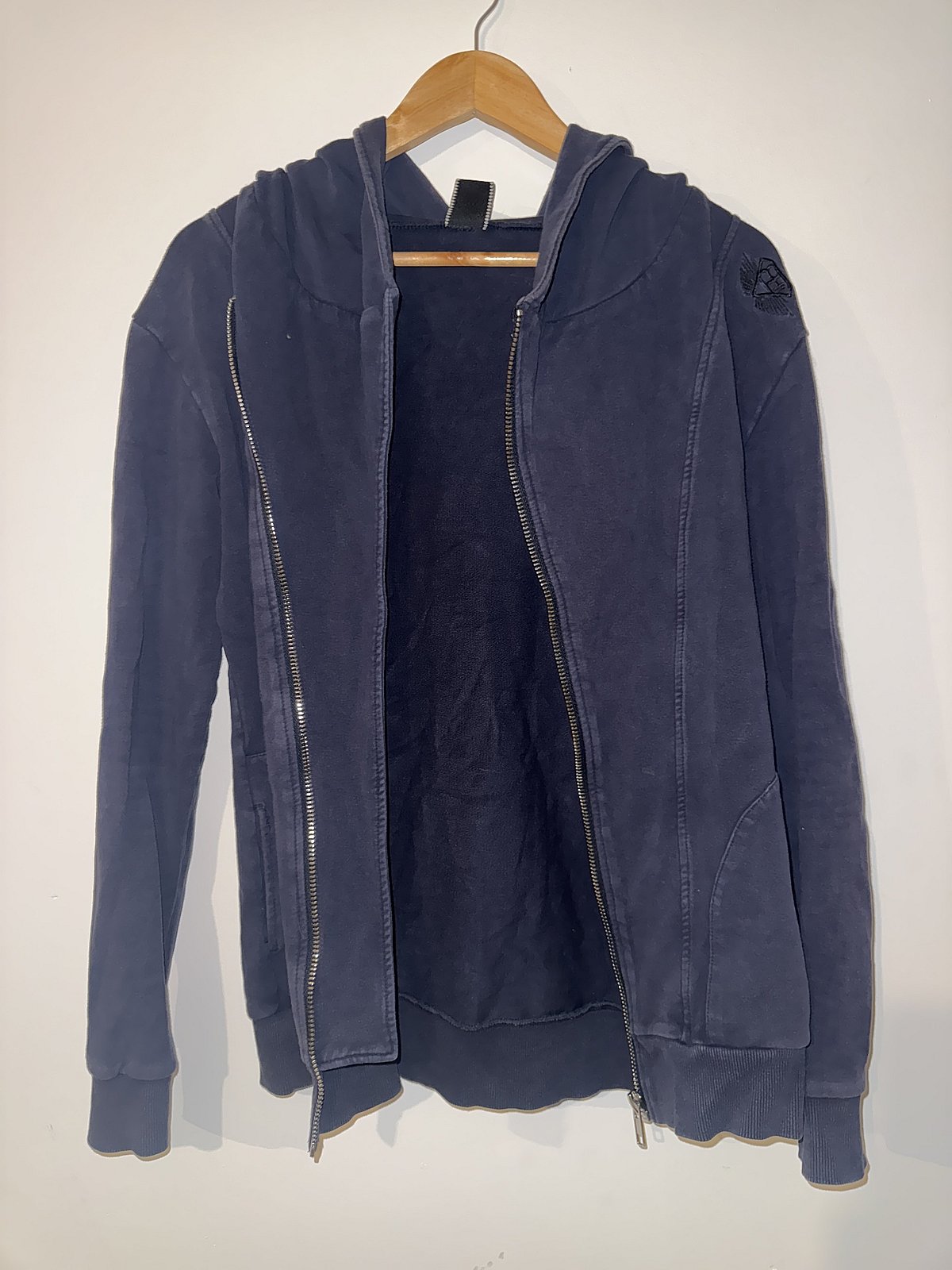 Vincit Victor Asymmetric Zip Hoodie, photo 3