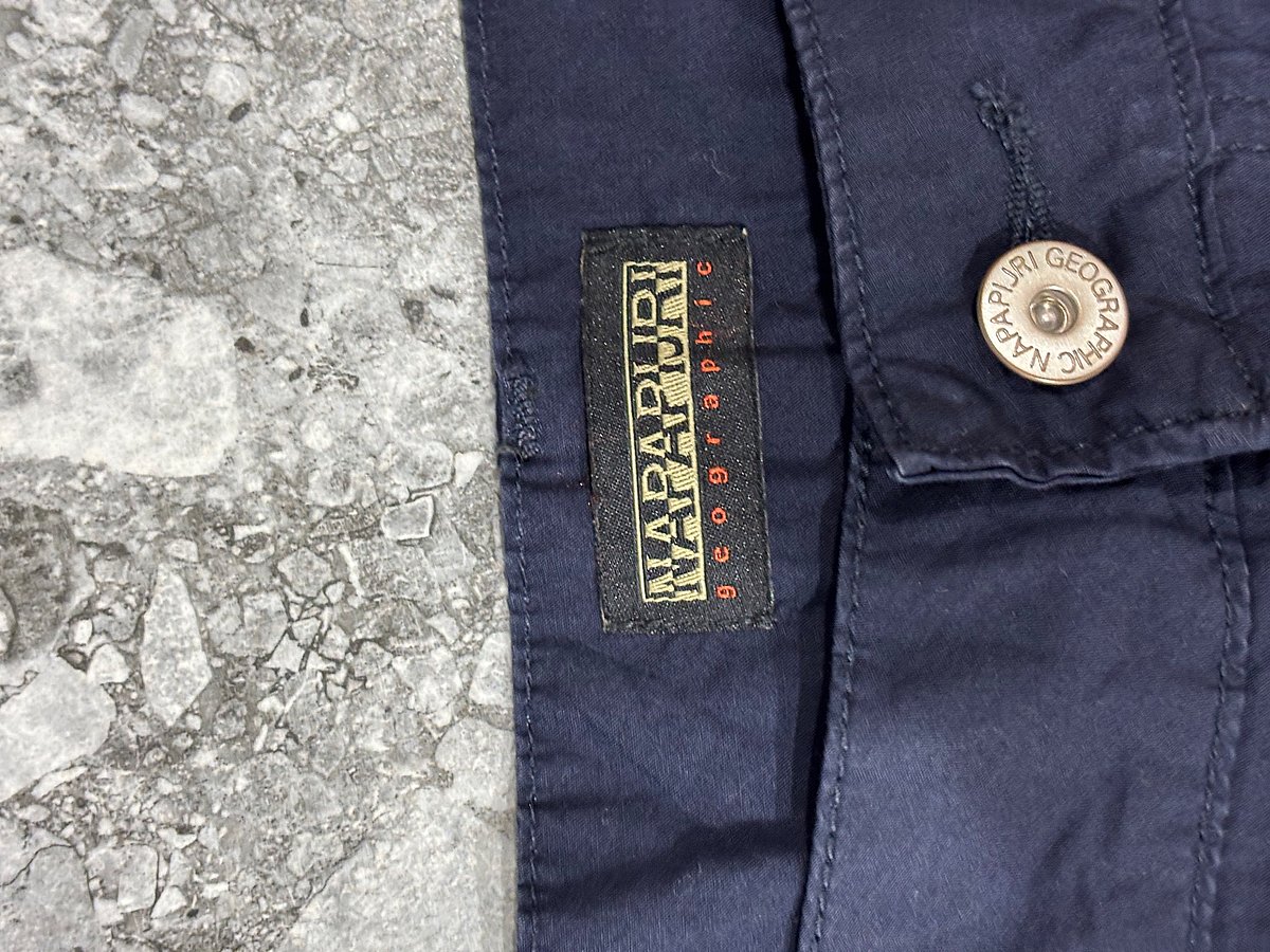 Napapijri Navy Cargo Shorts - photo 3