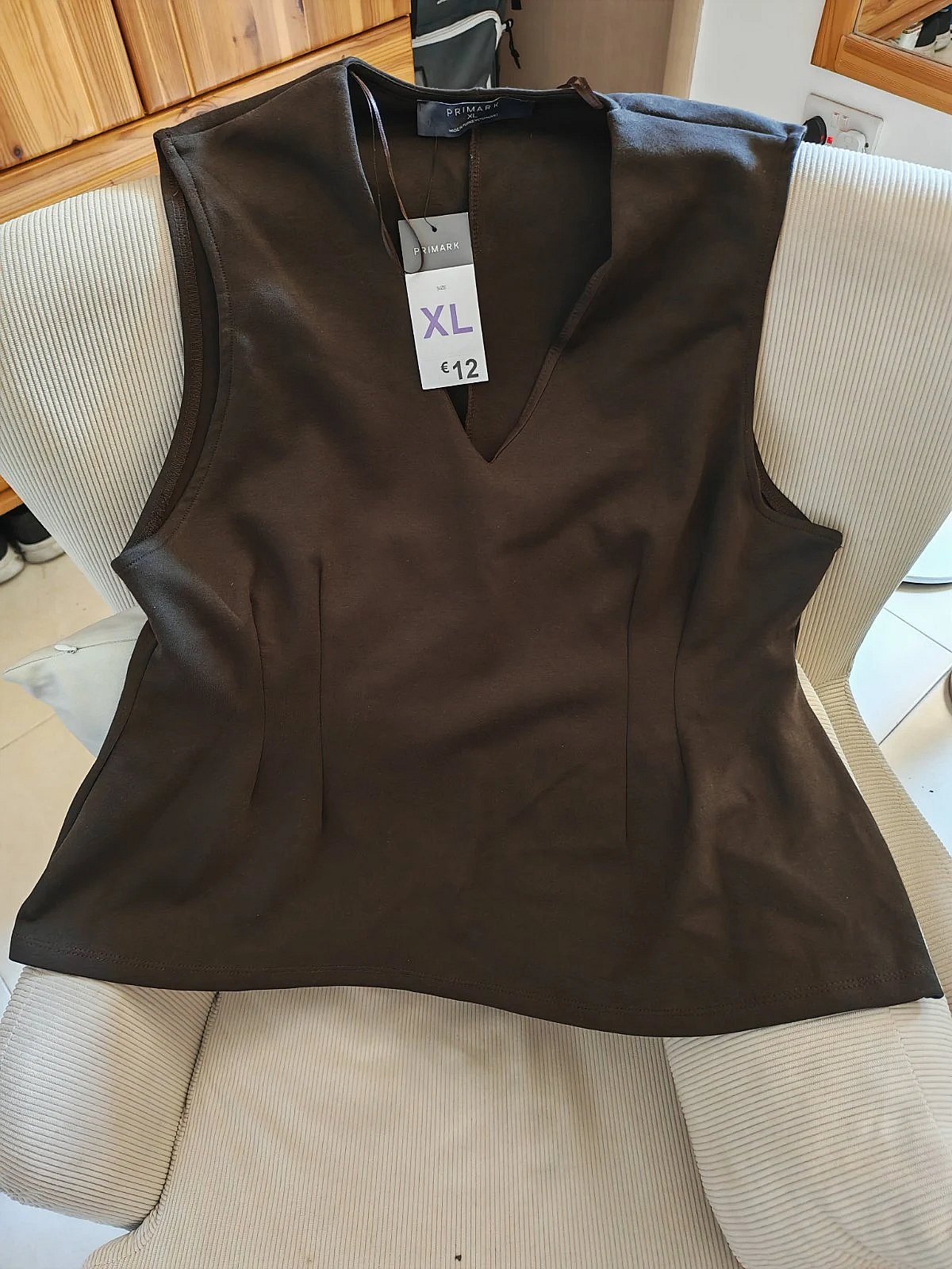 Brand new Primark Dark Brown Sleeveless V-Neck Top - photo 3