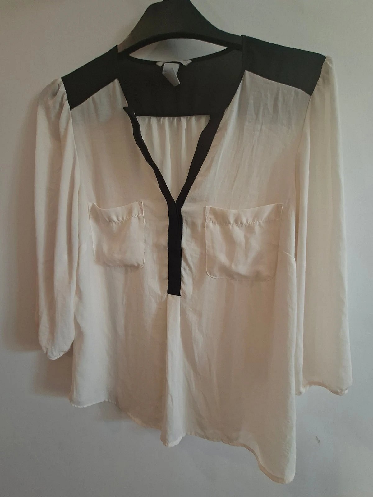 Cream and black contrast blouse, photo 2