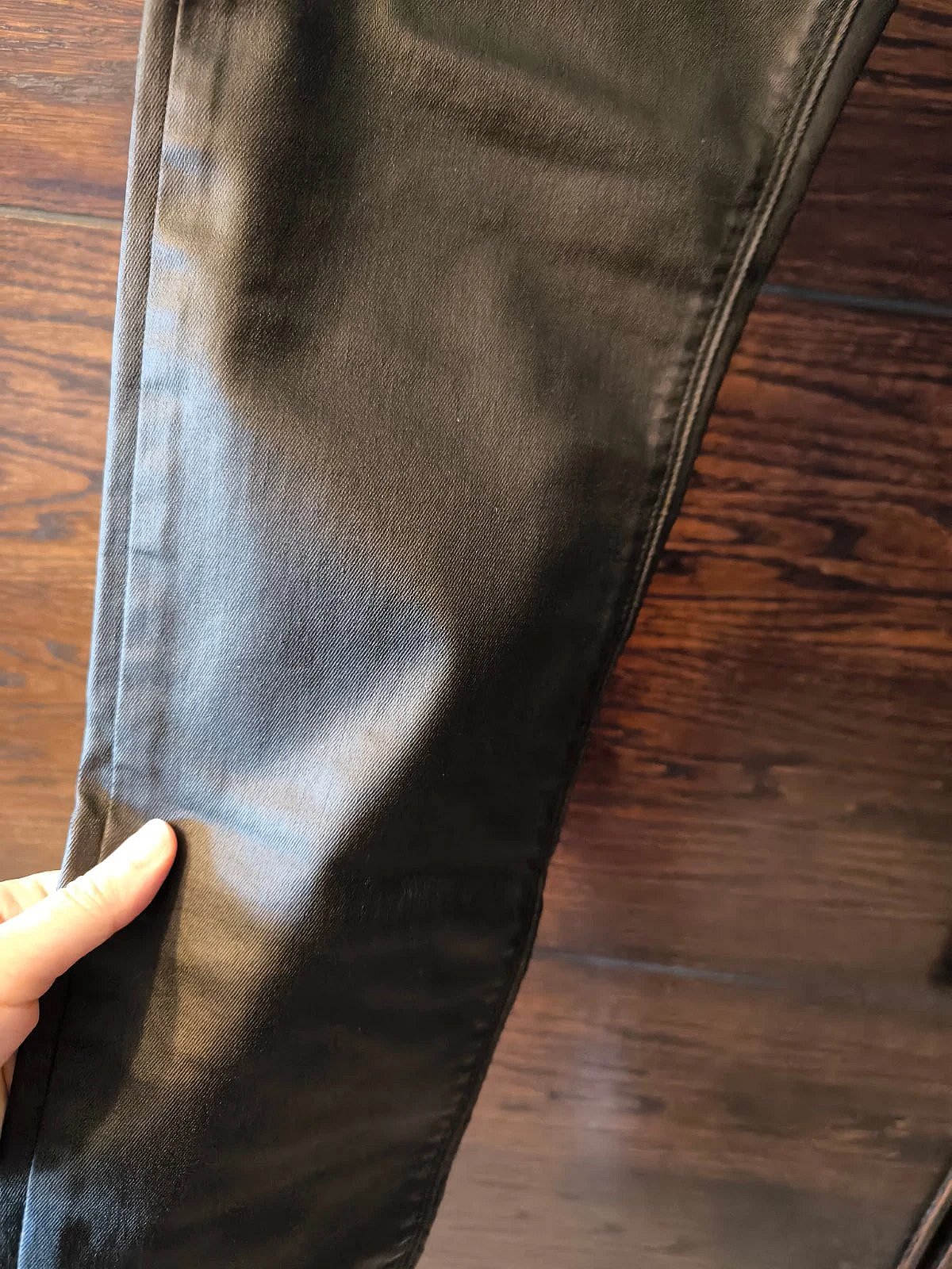 Black coated skinny trousers, photo 2