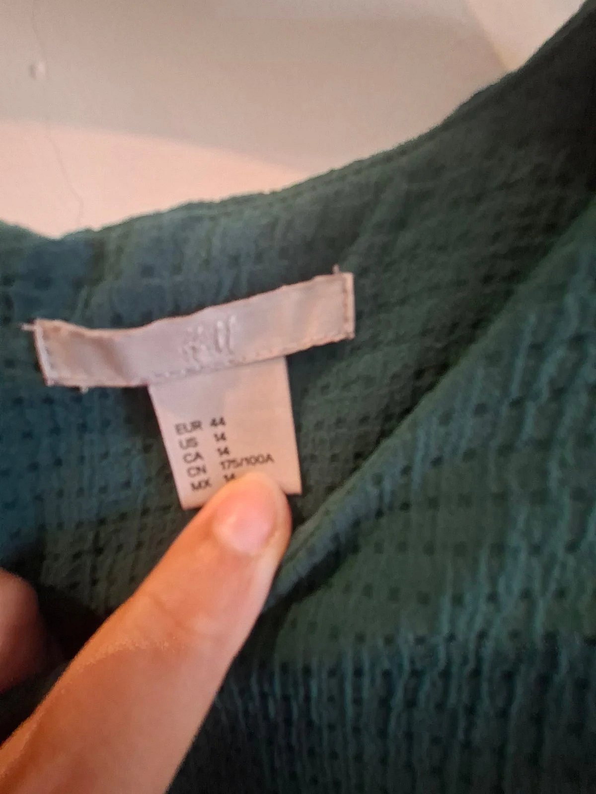 Green puff-sleeve textured top, photo 3