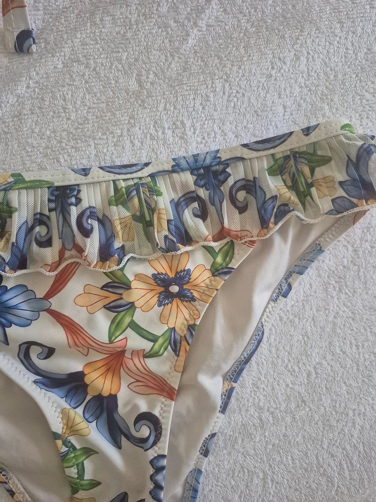 Floral Ruffle Bikini Swimsuit Set, photo 4
