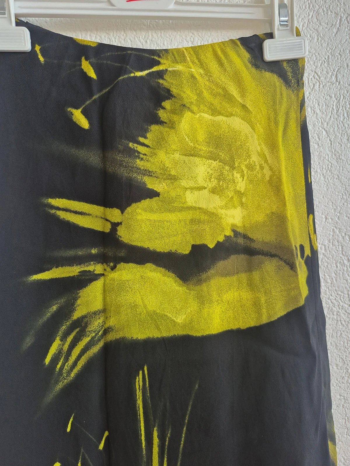 Black and yellow abstract midi skirt, photo 3