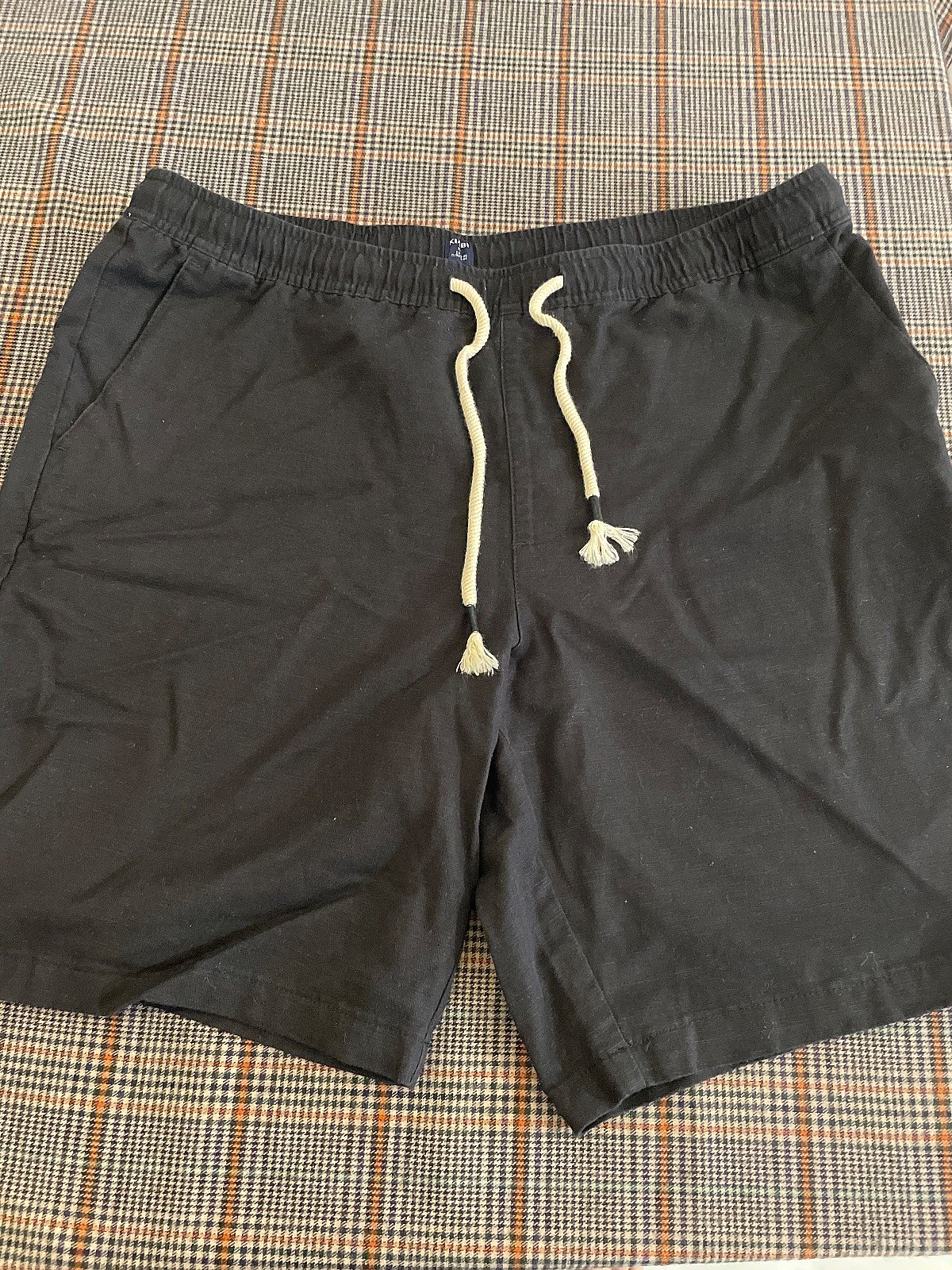 Black drawstring casual shorts, photo 2