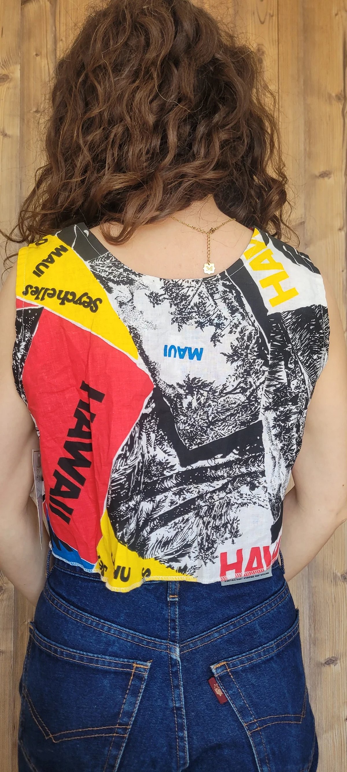 Graphic Print Cropped Sleeveless Top, photo 3