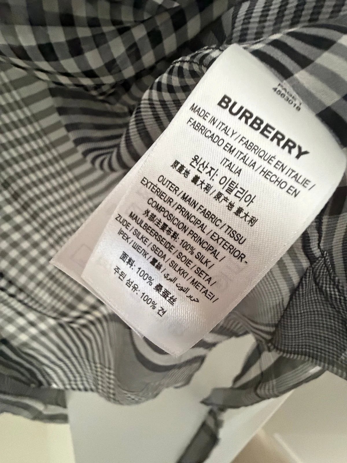 Burberry London England 100% Silk Check Shirt – Made in Italy – Size S (M ok) - photo 3