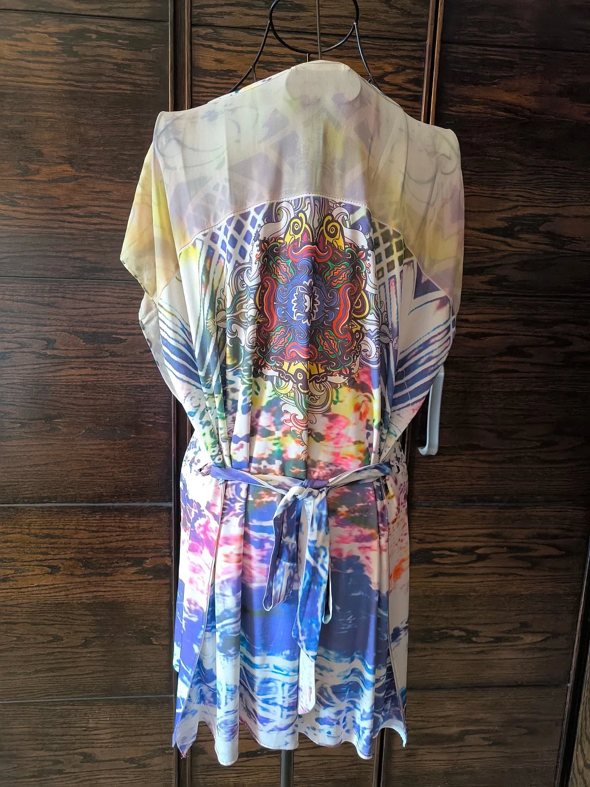 Túnica con estampado multicolor y adornos, foto 4