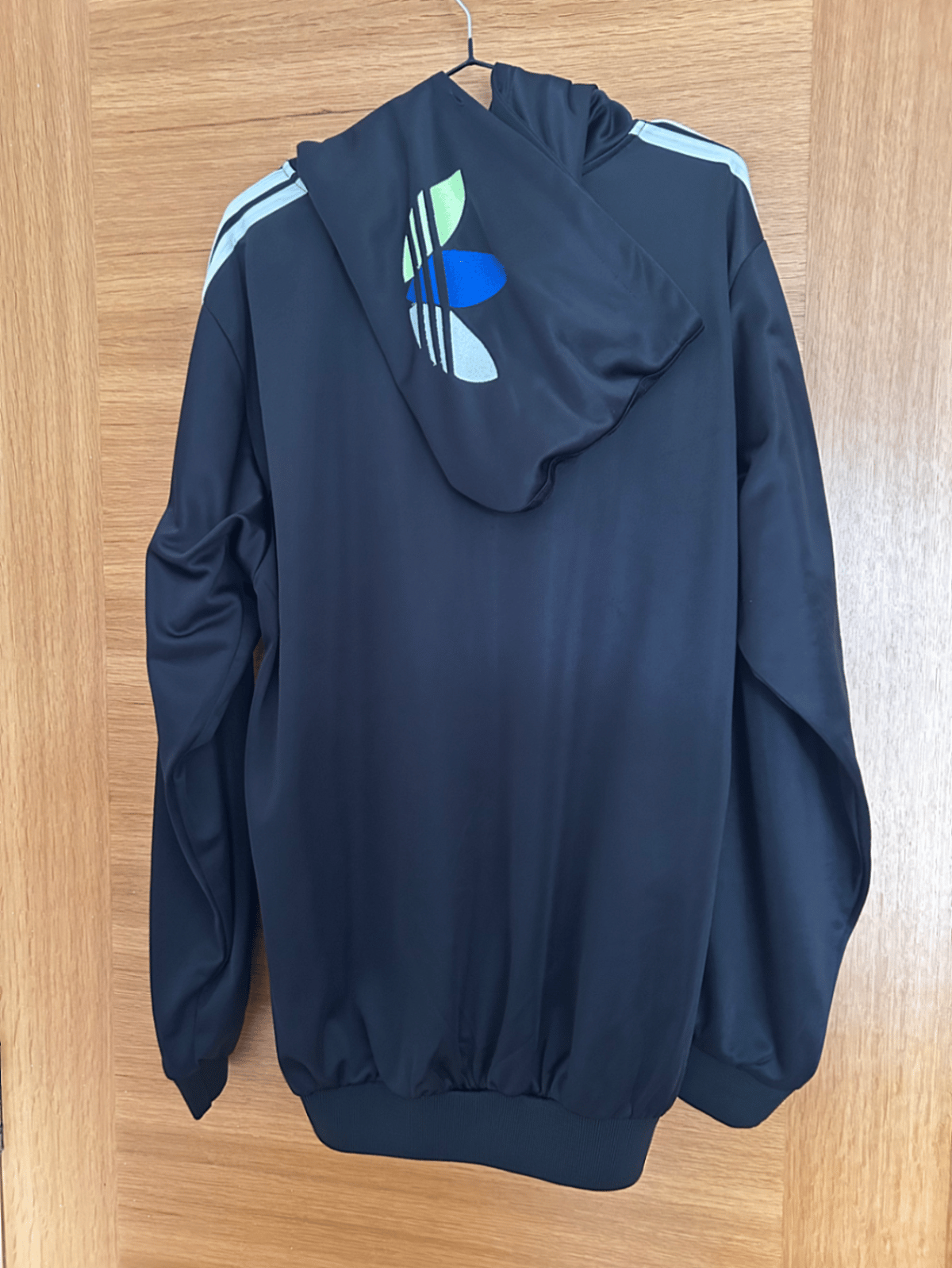 Chaqueta deportiva negra Adidas, foto 4