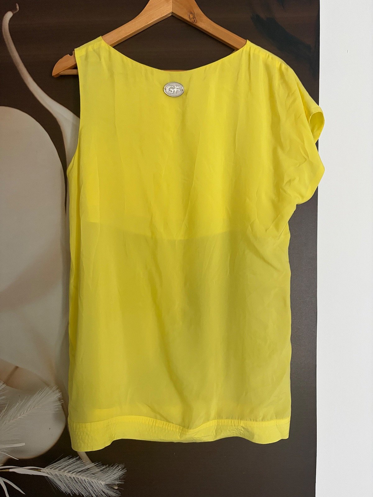 GF Ferre yellow sleeveless top, photo 4