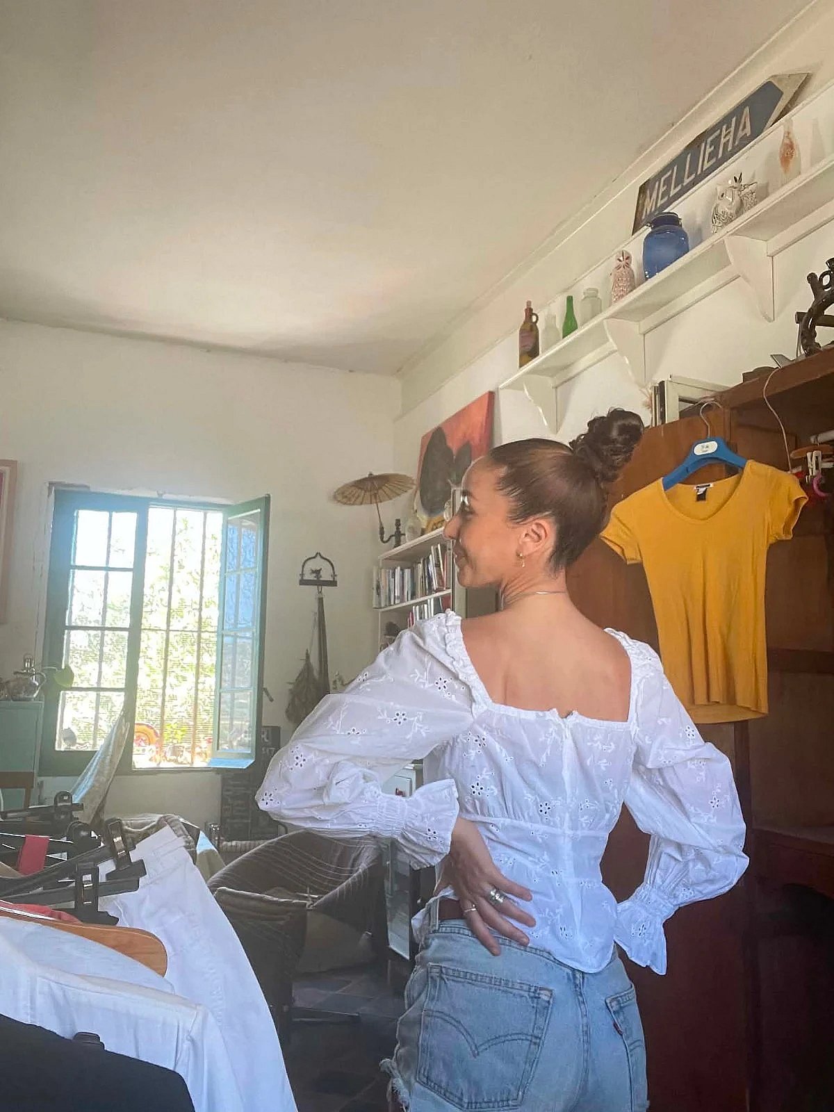 White blouse, photo 2
