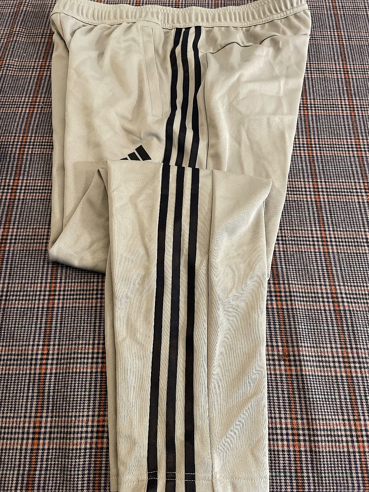 Adidas classic three stripe joggers, photo 3