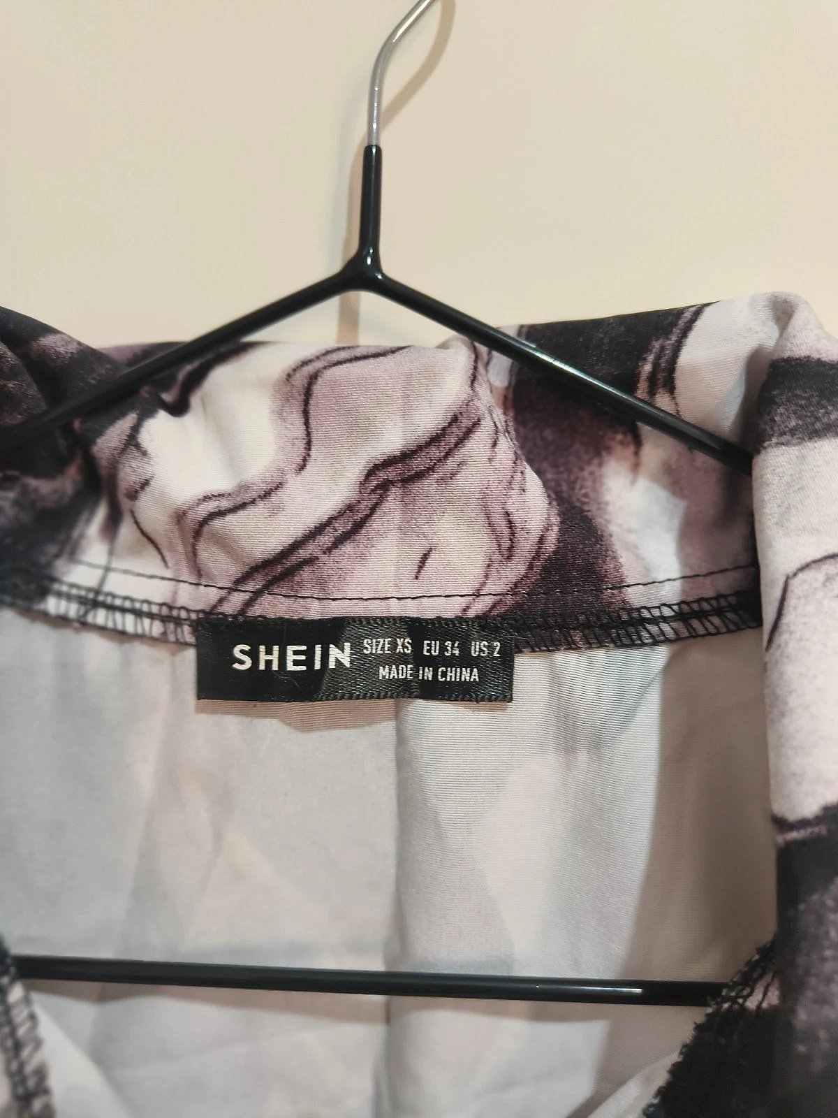 Abstract print button-down shirt, photo 2