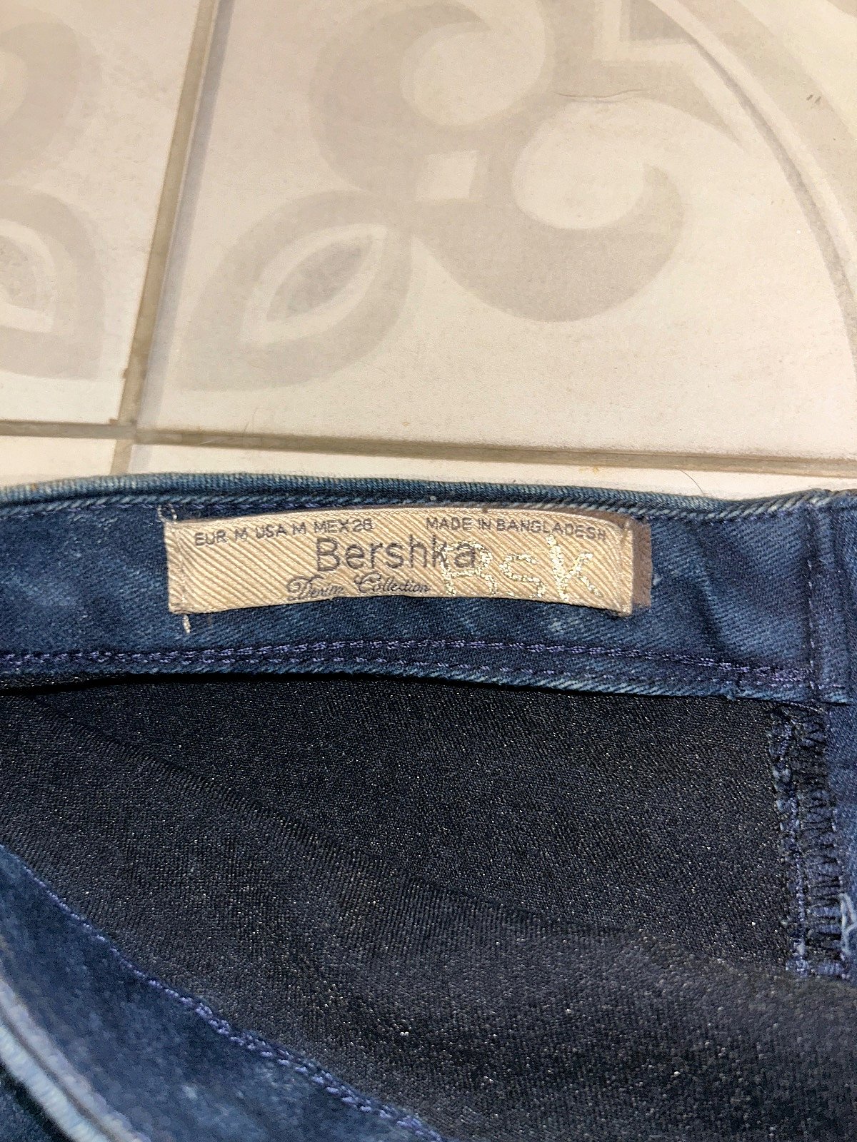 Bershka acid-wash denim skirt, photo 2