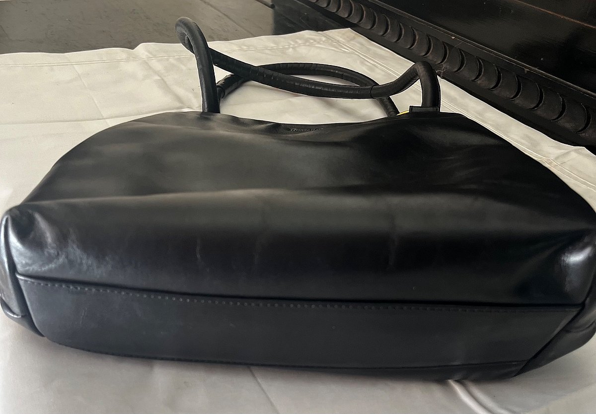 Russell & Bromley Classic Black Leather Shoulder Bag, photo 8